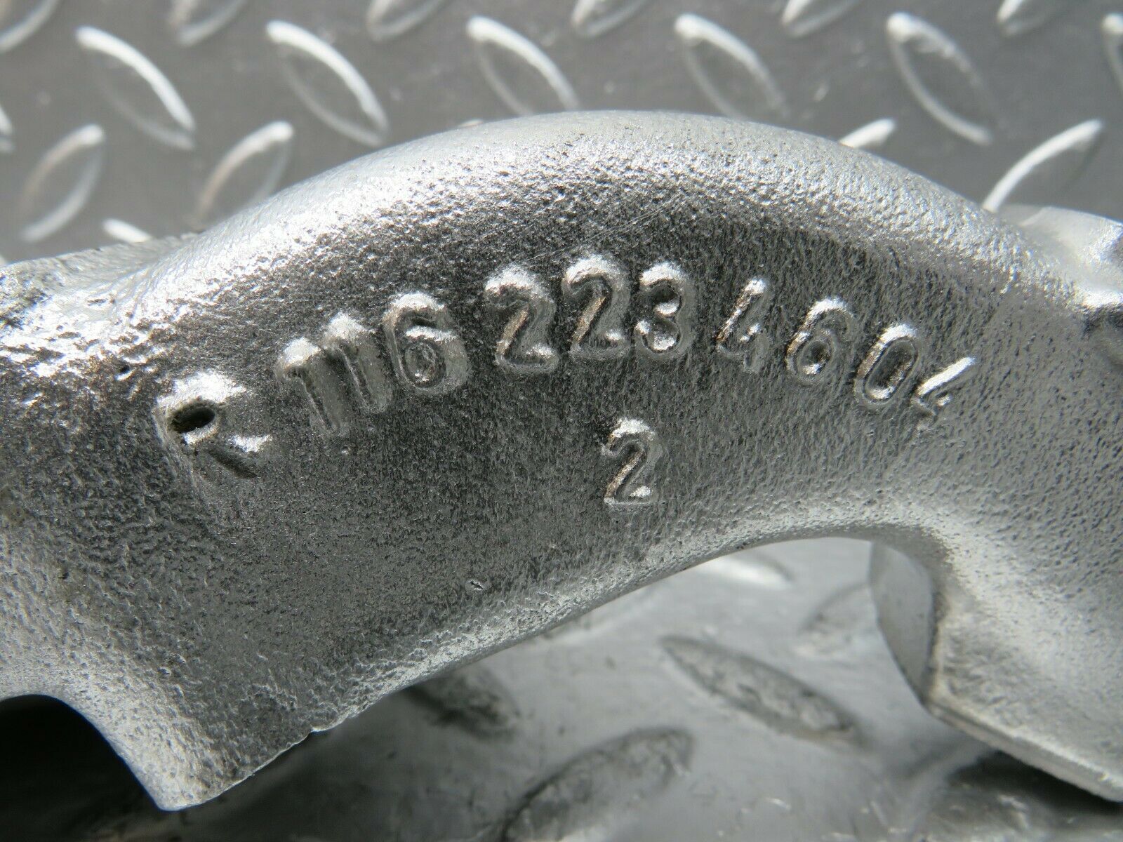 22833 Mercedes-Benz C107 450SLC Engine Mount Bracket Left Side 1162234604