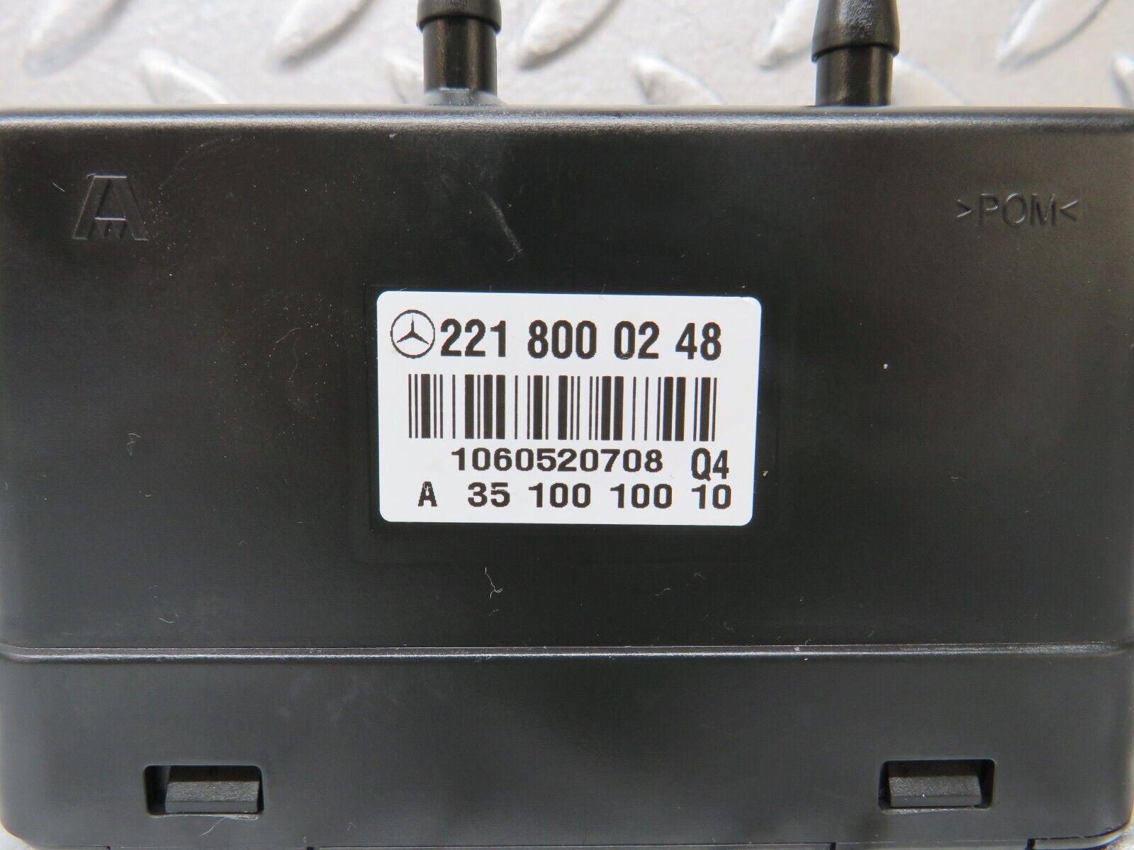 35221 Mercedes-Benz W221 Central Locking Pump 2218000248 2218000035 2218000018