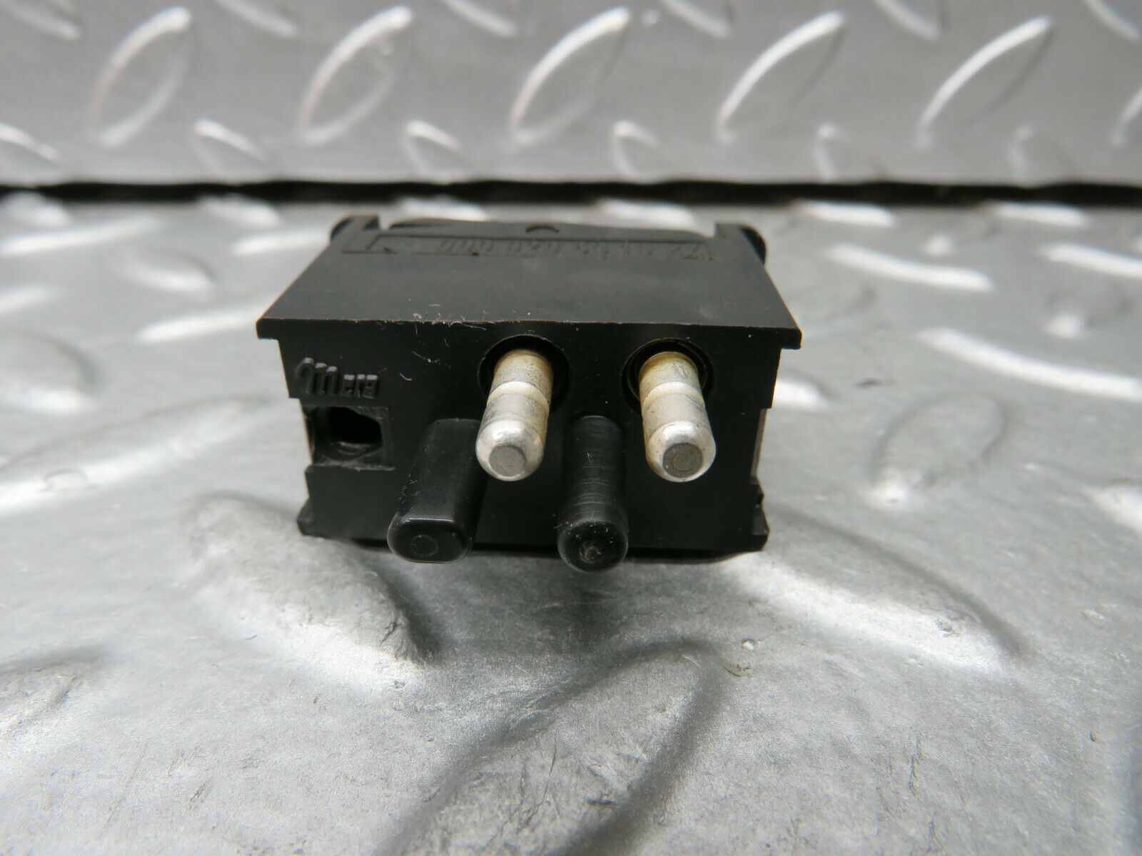 23156 Mercedes-Benz C123 230CE Coupe Interior Light Switch 0008205910