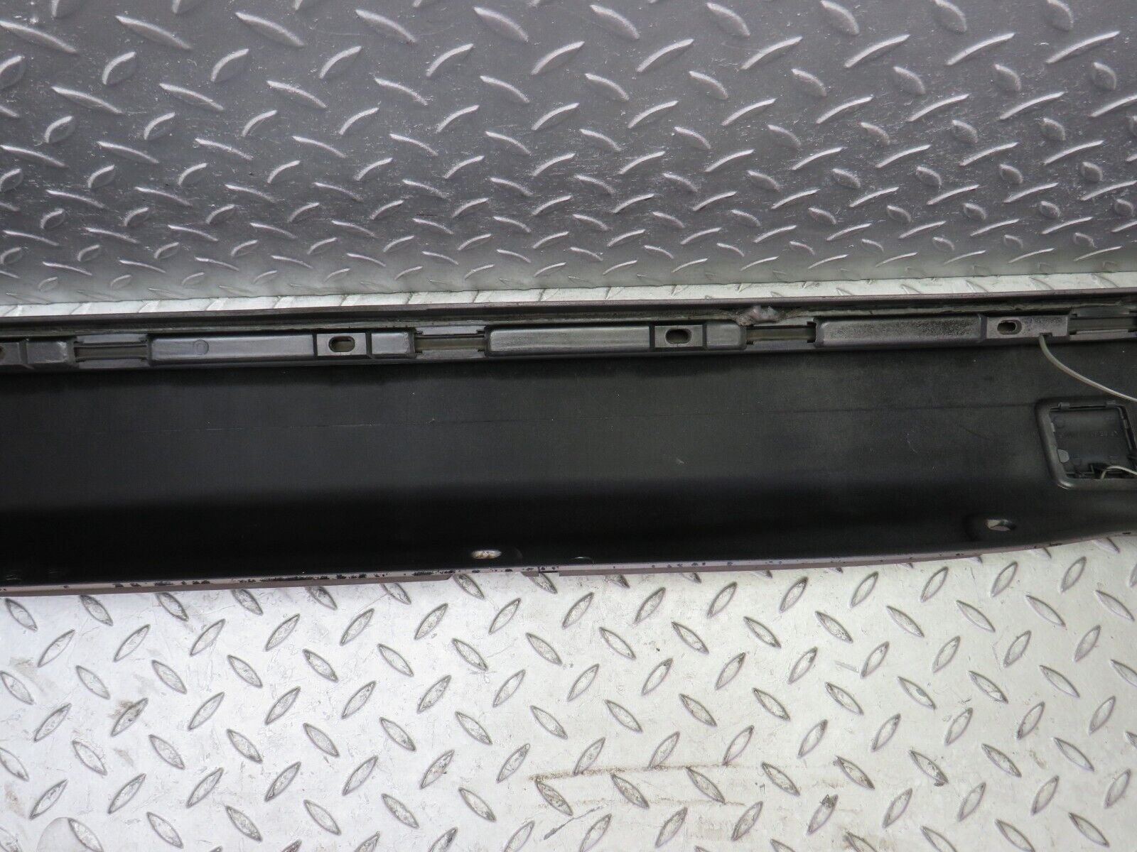 36607 Mercedes-Benz W201 190E 2.0L Side Skirt Right 2016906440 2016980930 2016981130