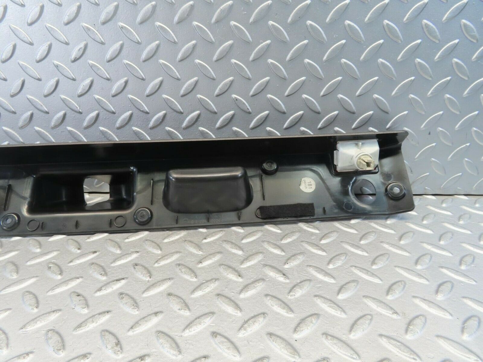 11160 Mercedes-Benz W221 S320 Trunk Cover Trim 221500093