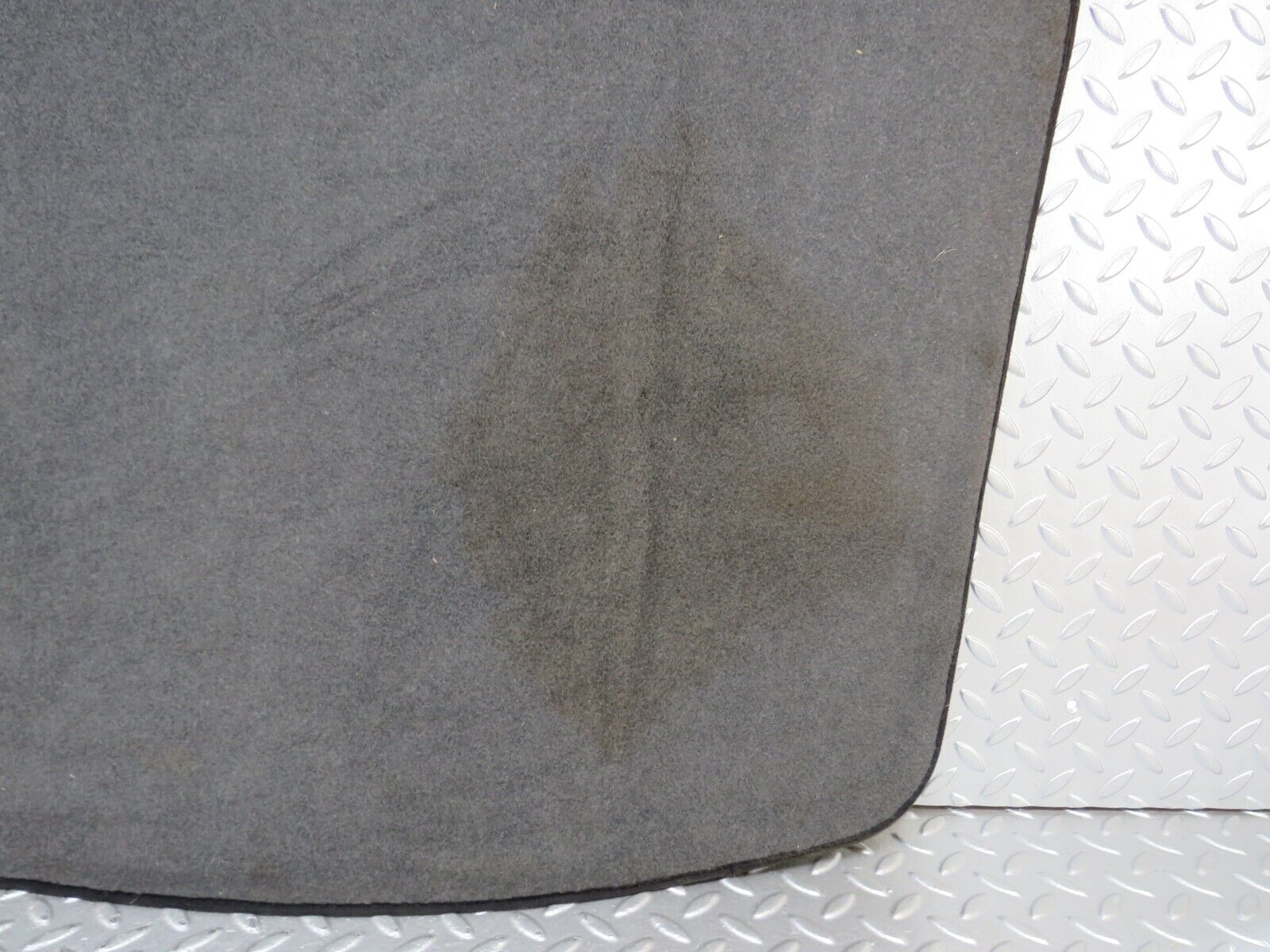 24704 Mercedes-Benz W140 S320 Trunk Boot Floor Carpet