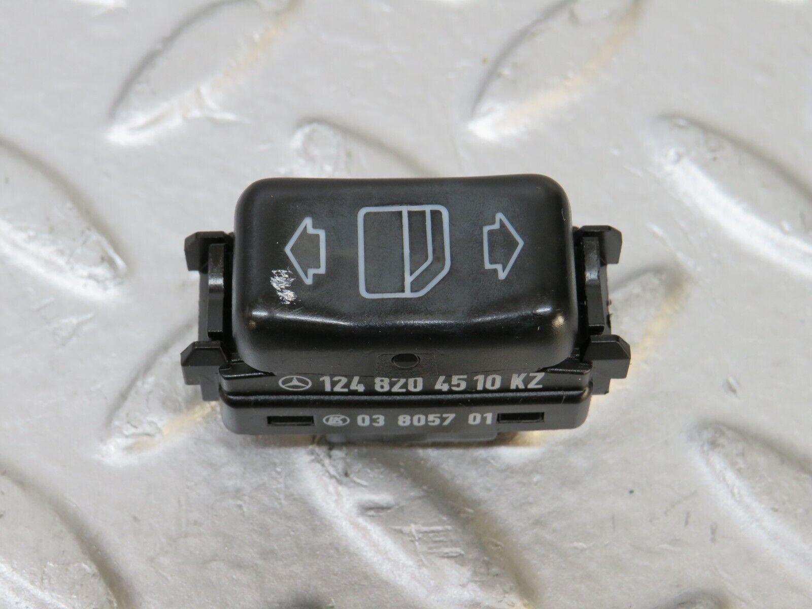 36912 Mercedes-Benz C126 420SEC Coupe Electric Window Switch Right 1248204510