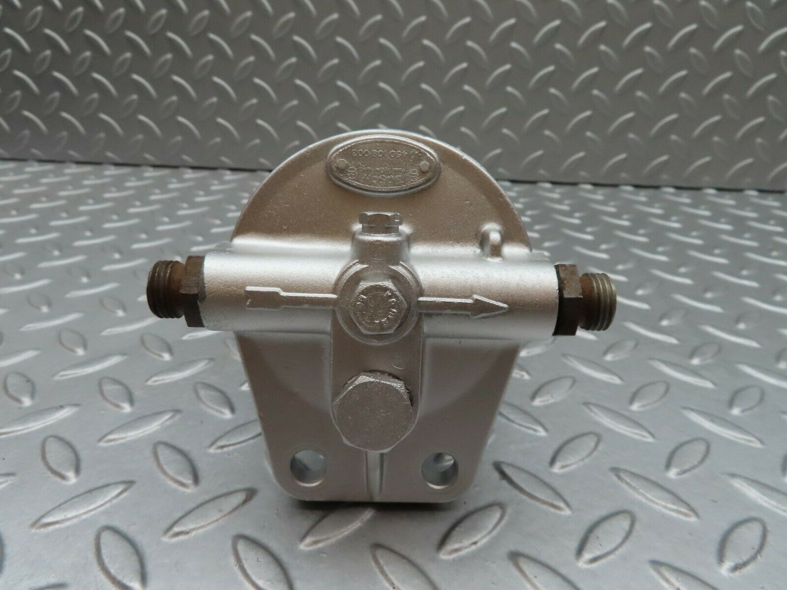 3398 Mercedes-Benz W108 280SE Fuel Filter Housing 0450108003