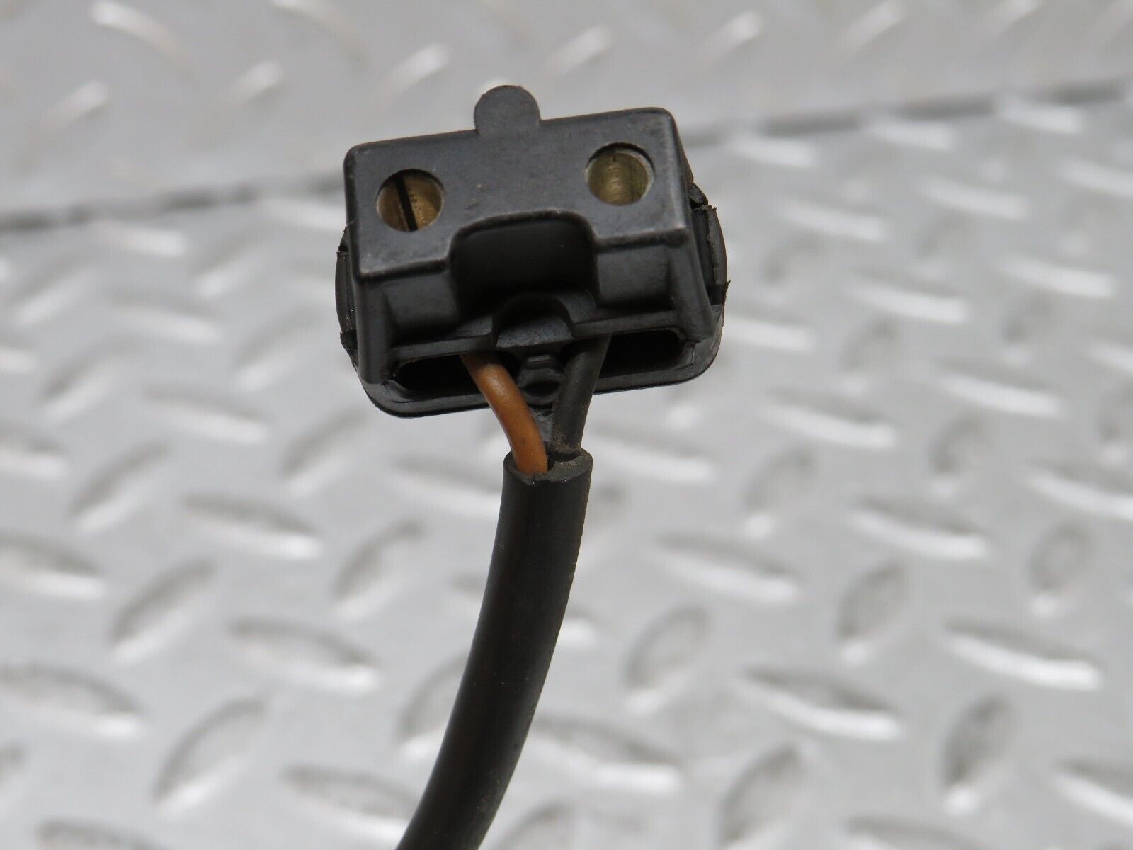 29593 Mercedes-Benz W124 230E Front Wing Indicator Cable Wire 1249971881