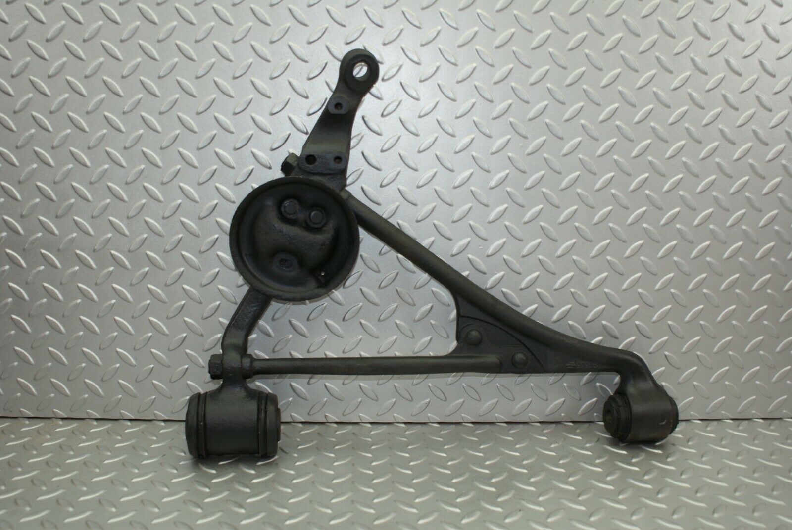 2700 Mercedes-Benz W116 350SE Front Right Lower Control Arm 1163333705