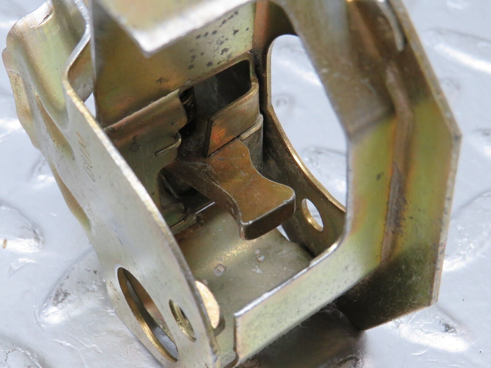 34322 Mercedes-Benz C126 380SEC Coupe Boot Lid Trunk Lock