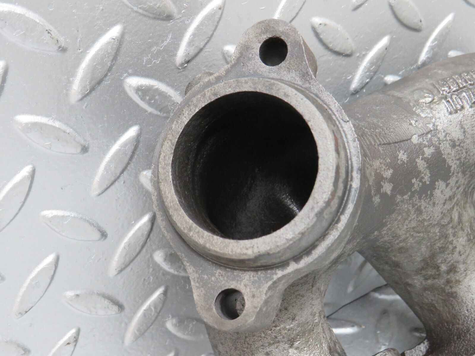 28109 Mercedes-Benz W123 280E Exhaust Manifold Cylinder 4-6 1101427002