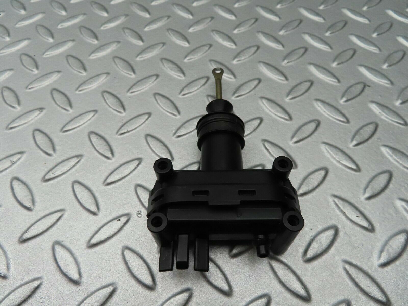 5296 Mercedes-Benz W124 230E Door Lock Vacuum Actuator Rear Right