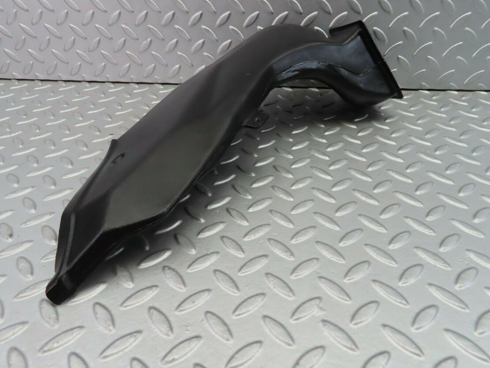 7435 Mercedes-Benz W116 450SE Ventilation Air Duct Left 1168310146