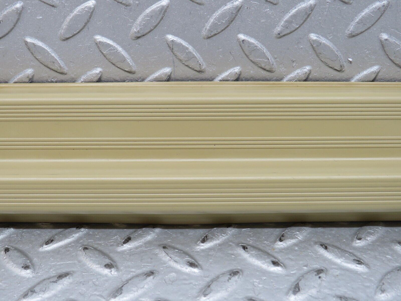 36495 Mercedes-Benz W201 190E 2.0L Front Left Door Sill Trim Beige