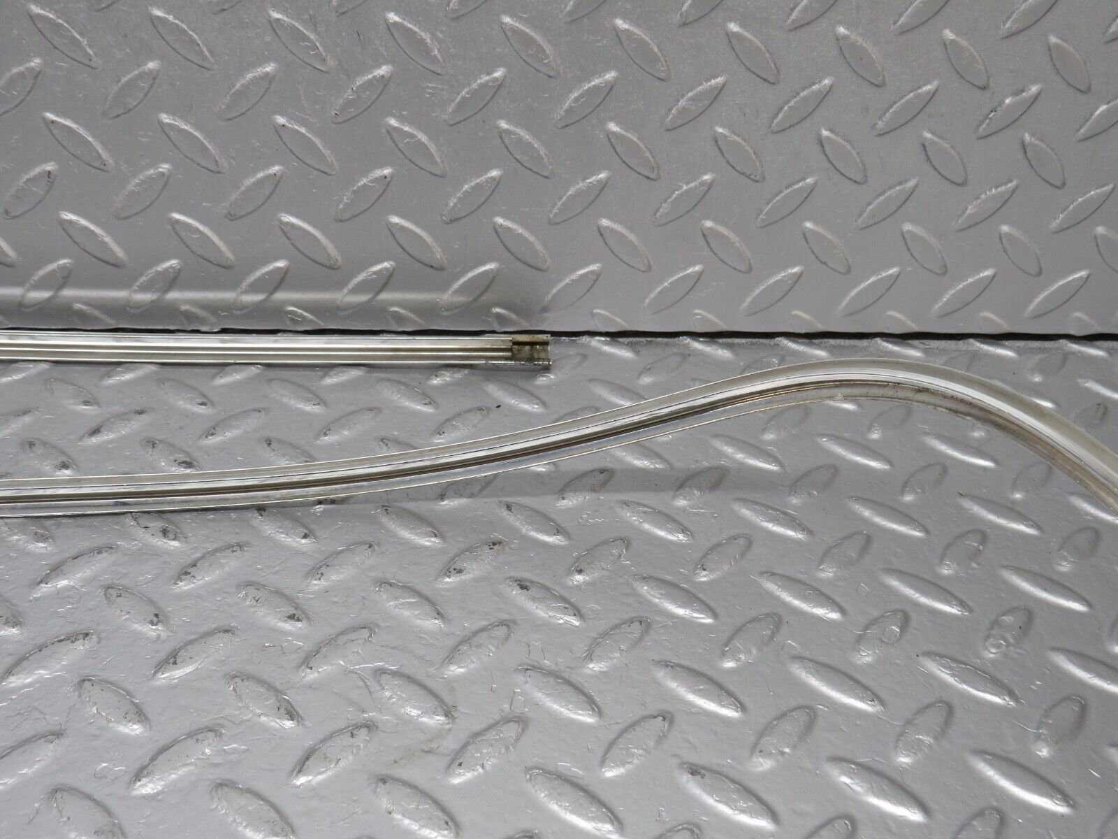 40492 Mercedes-Benz W110 230 Rear Windscreen Chrome Frame