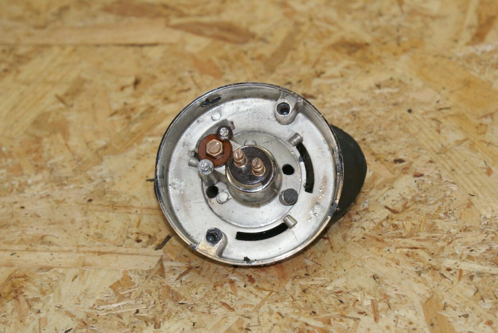 2290 Mercedes-Benz W105 219 PONTON Turn Signal Light Housing With Rubber