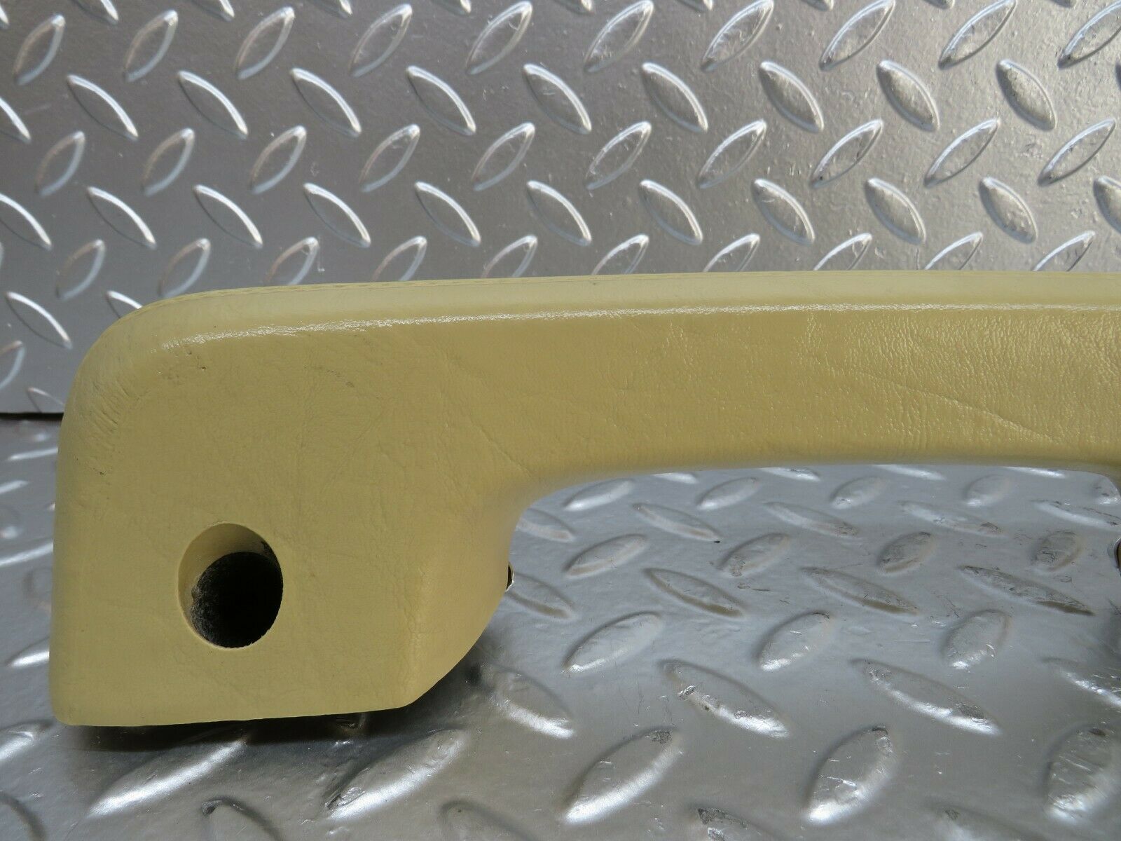 23935 Mercedes-Benz W123 280E Rear Left Interior Door Handle Beige 1239701701