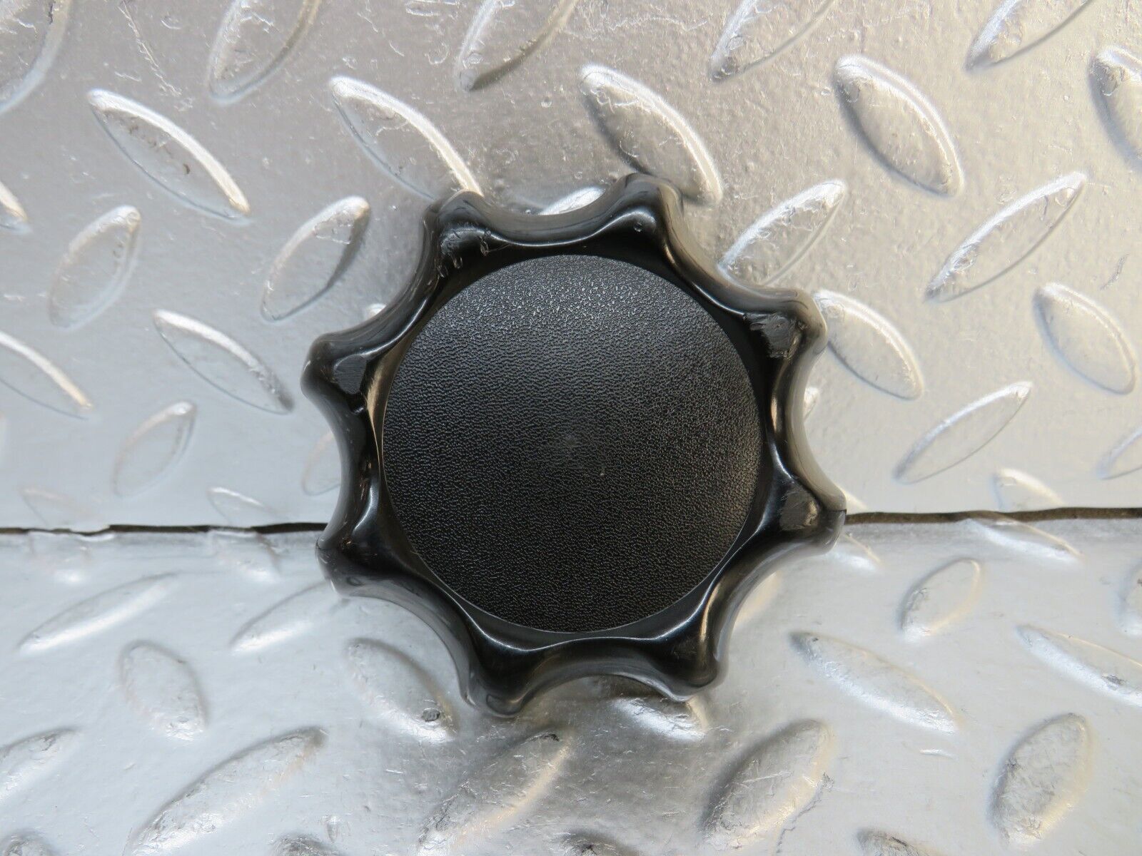 29845 Mercedes-Benz W123 230E Seat Backrest Recline Handle Knob 0009181026