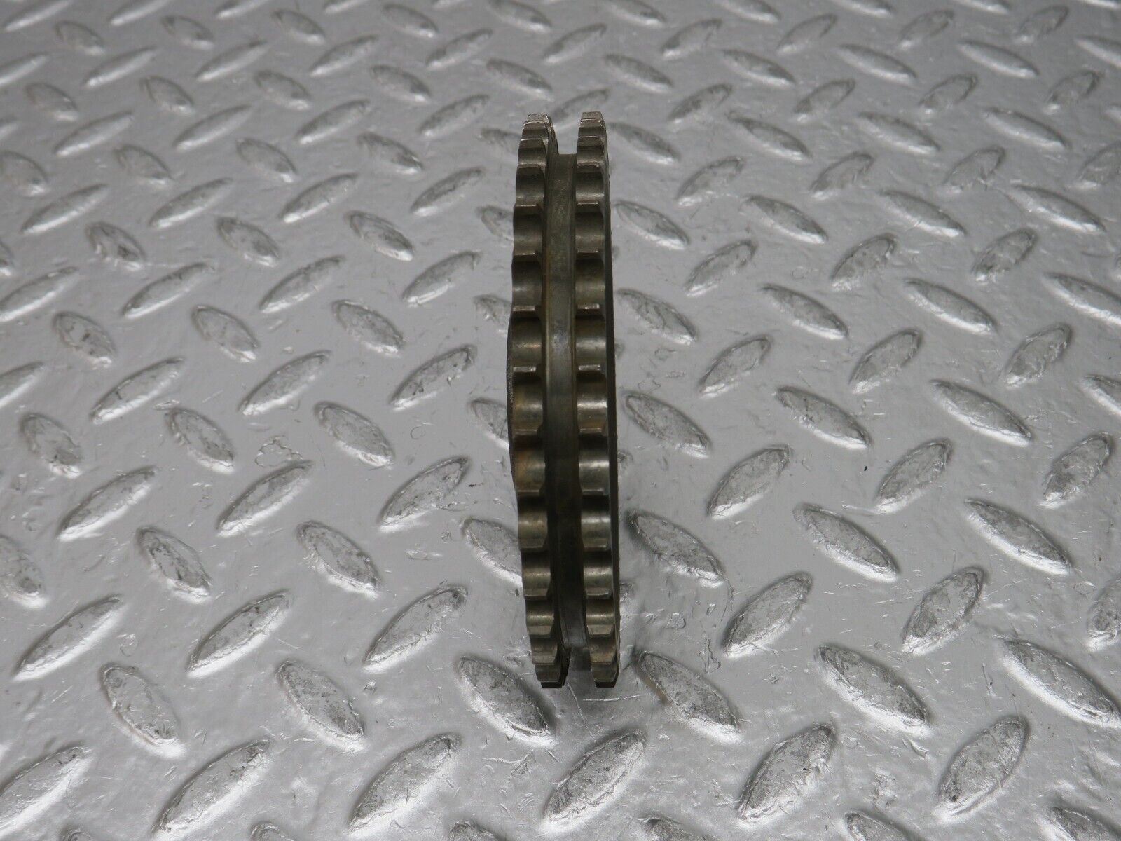 0020 Mercedes-Benz W116 350SE Camshaft Timing Gear 1160520601