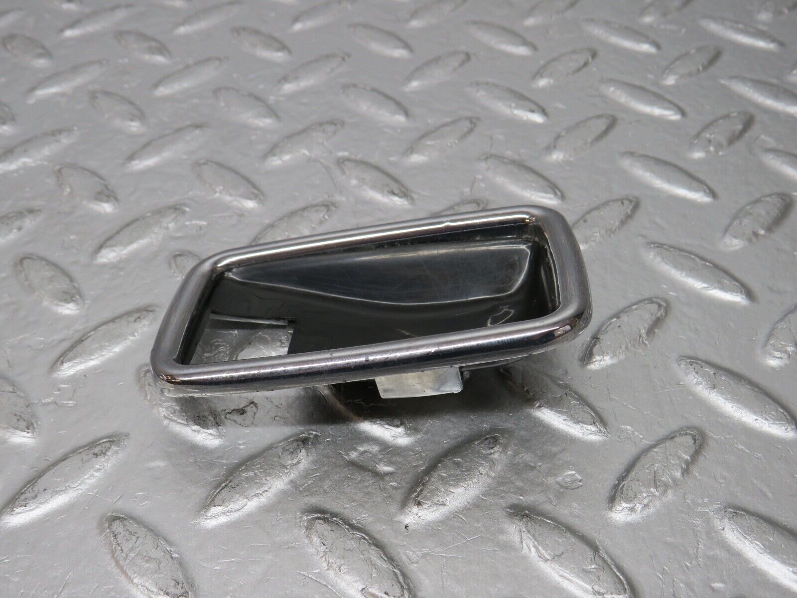 31006 Mercedes-Benz W123 230E Chrome Frame For Door Opener Left 1087660511