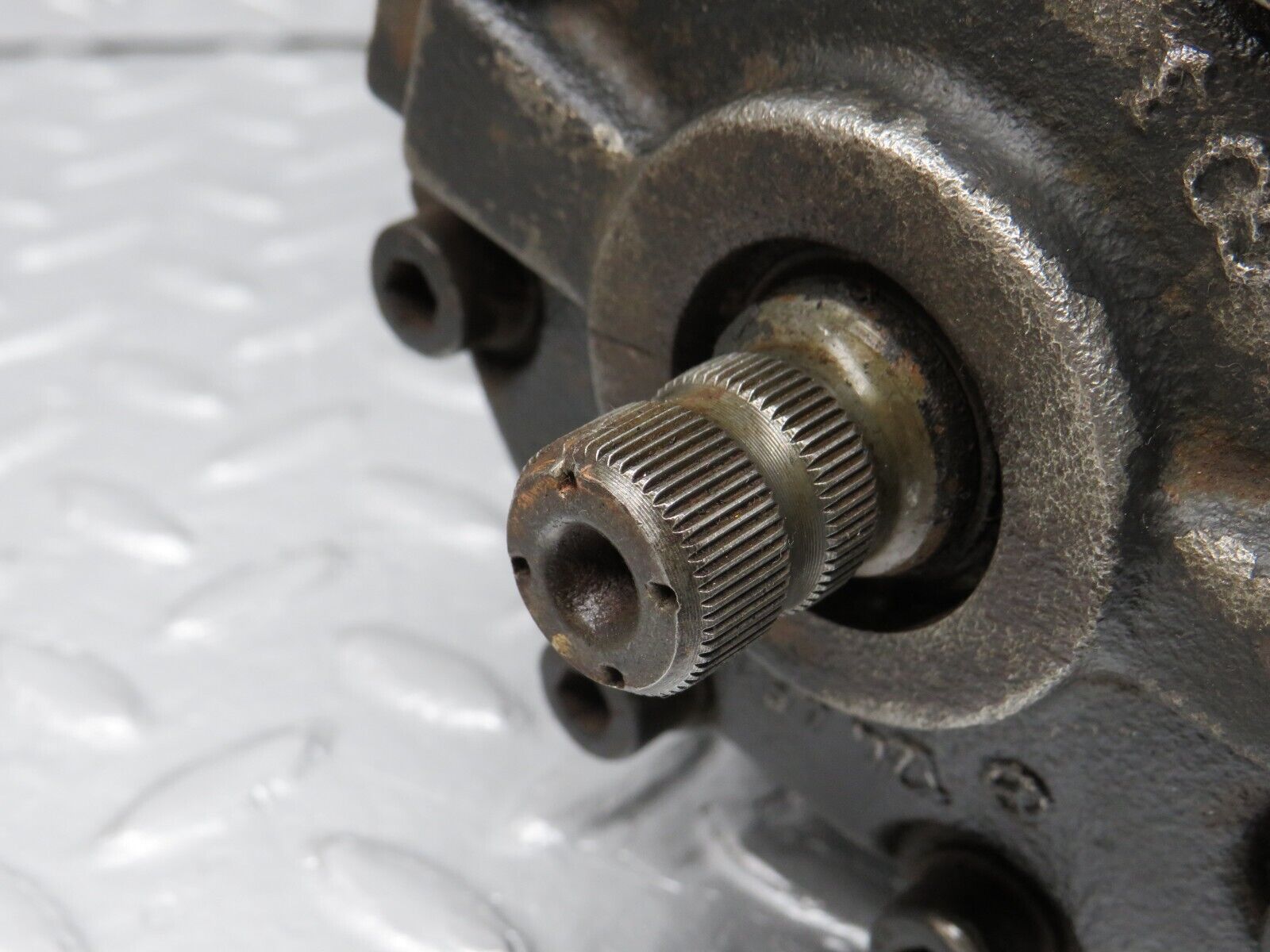 39075 Mercedes-Benz R129 280SL Coupe Steering Box Steering Rack 1294611001