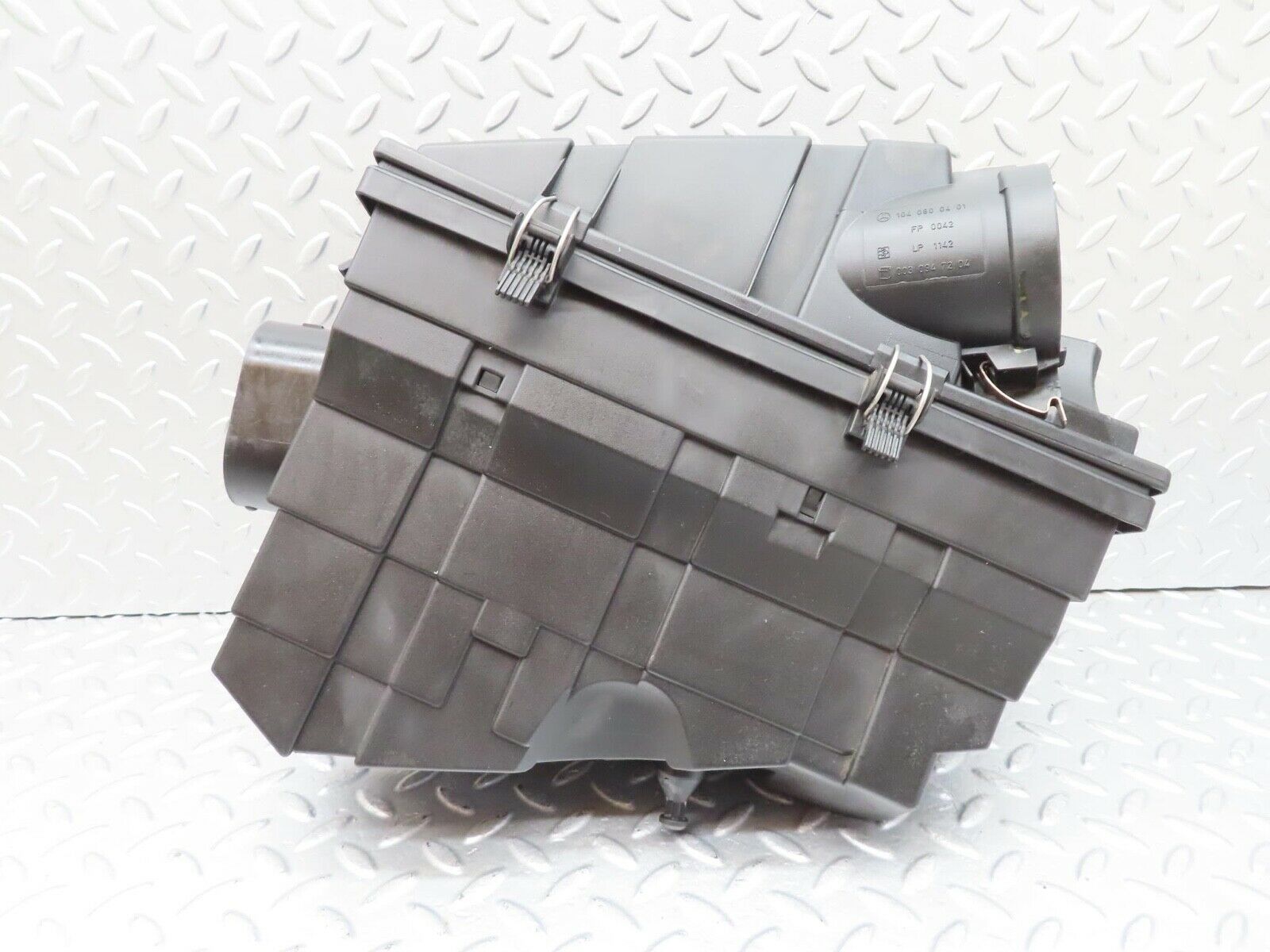 15025 Mercedes-Benz W140 S320 Air Filter Box Housing 1040900401