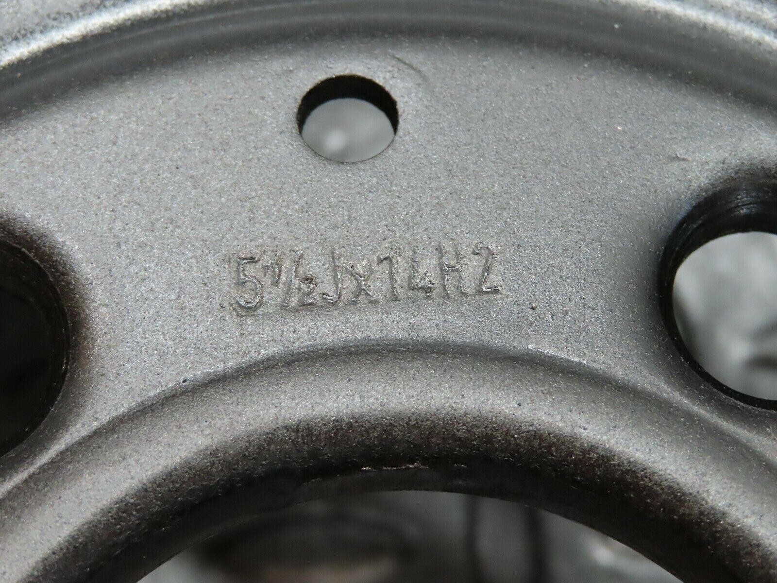 18029 Mercedes-Benz Steel Wheel 5.5Jx14H2 ET30 1154001302