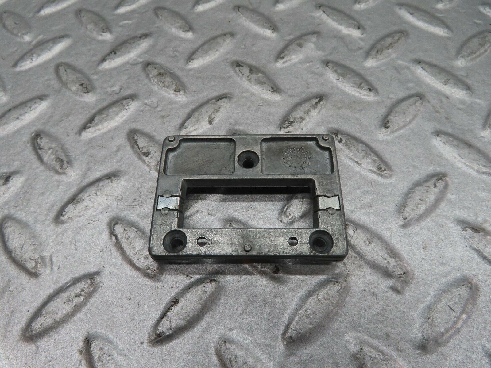 16402 Mercedes-Benz W124 260E Rear View Mirror Mount Bracket 2018100011