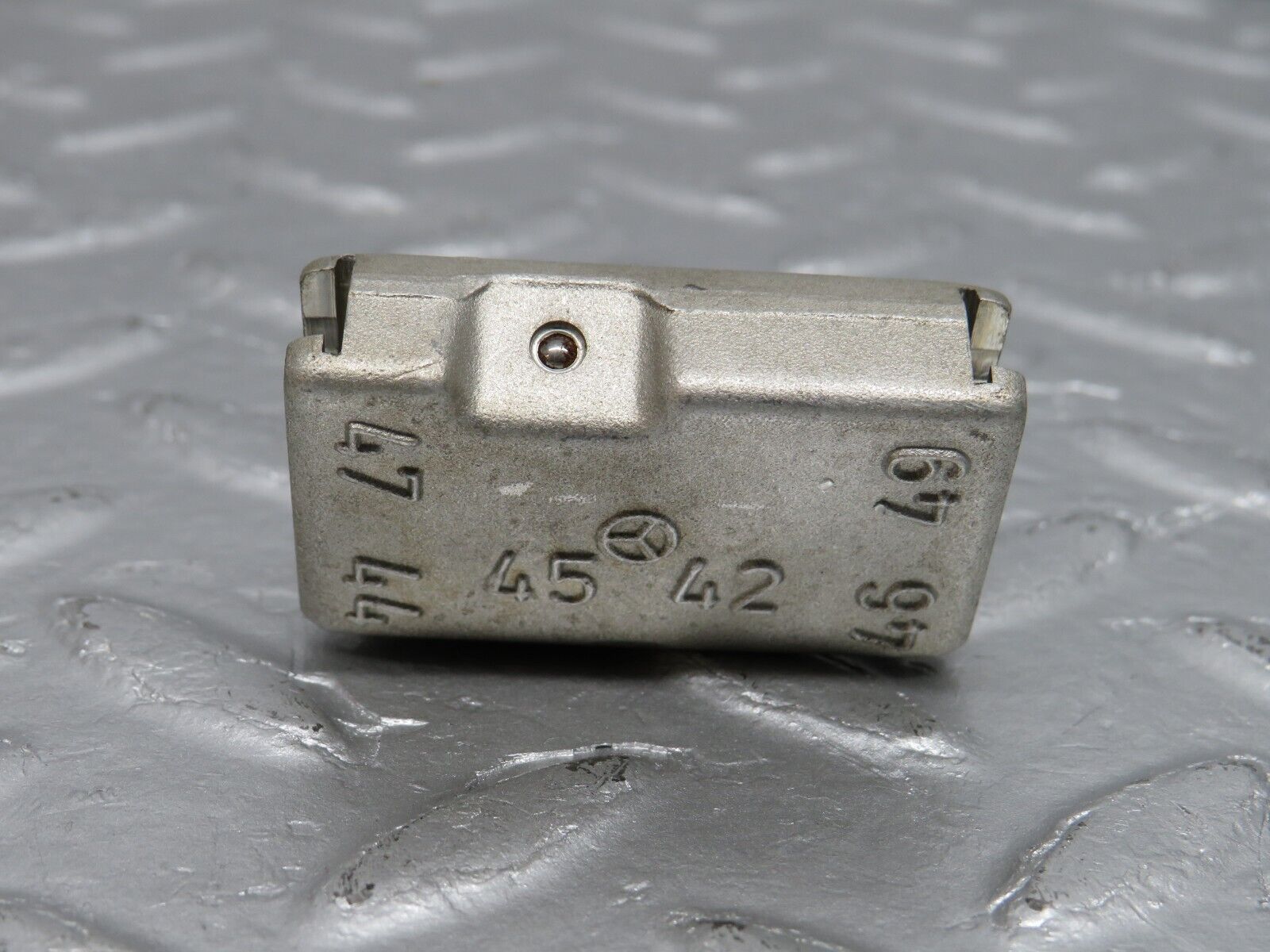 39798 Mercedes-Benz R129 320SL Coupe Soft Top Hydraulic Distributor 1298000022