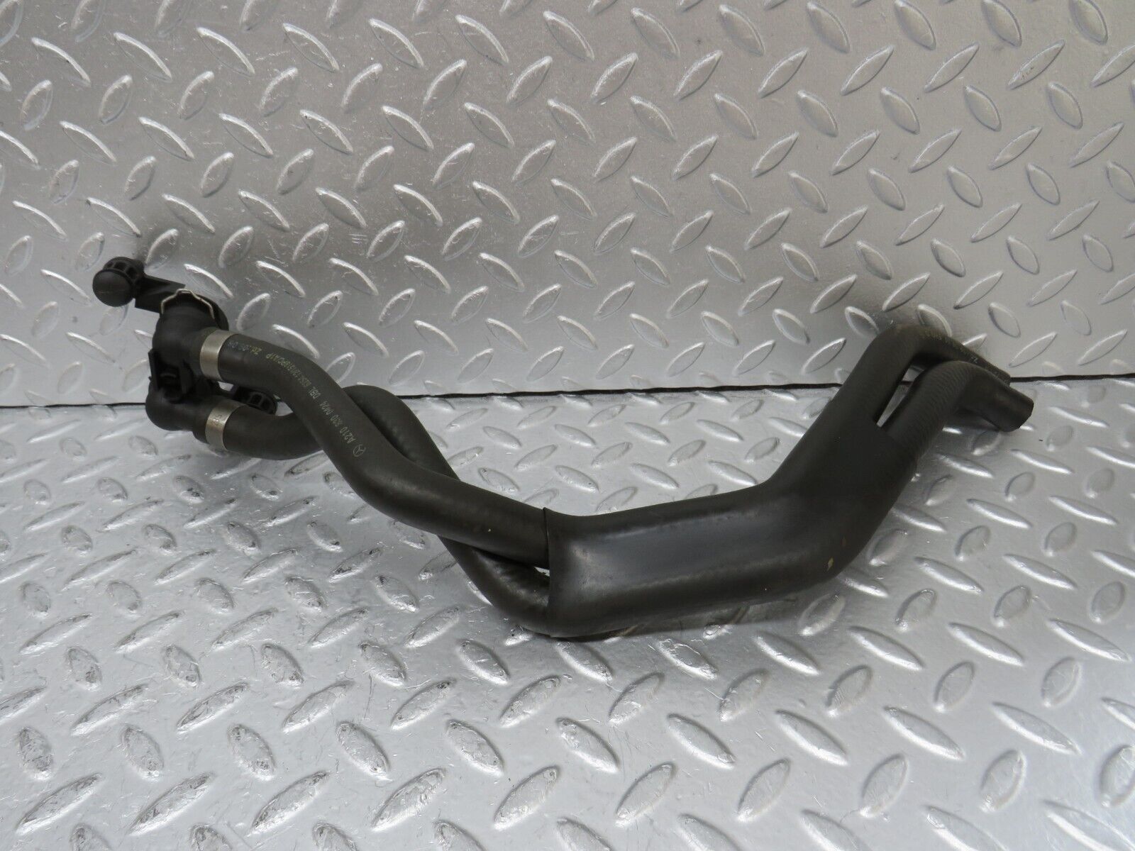 34994 Mercedes-Benz W210 320E Heater Hose Pipe 2108300424