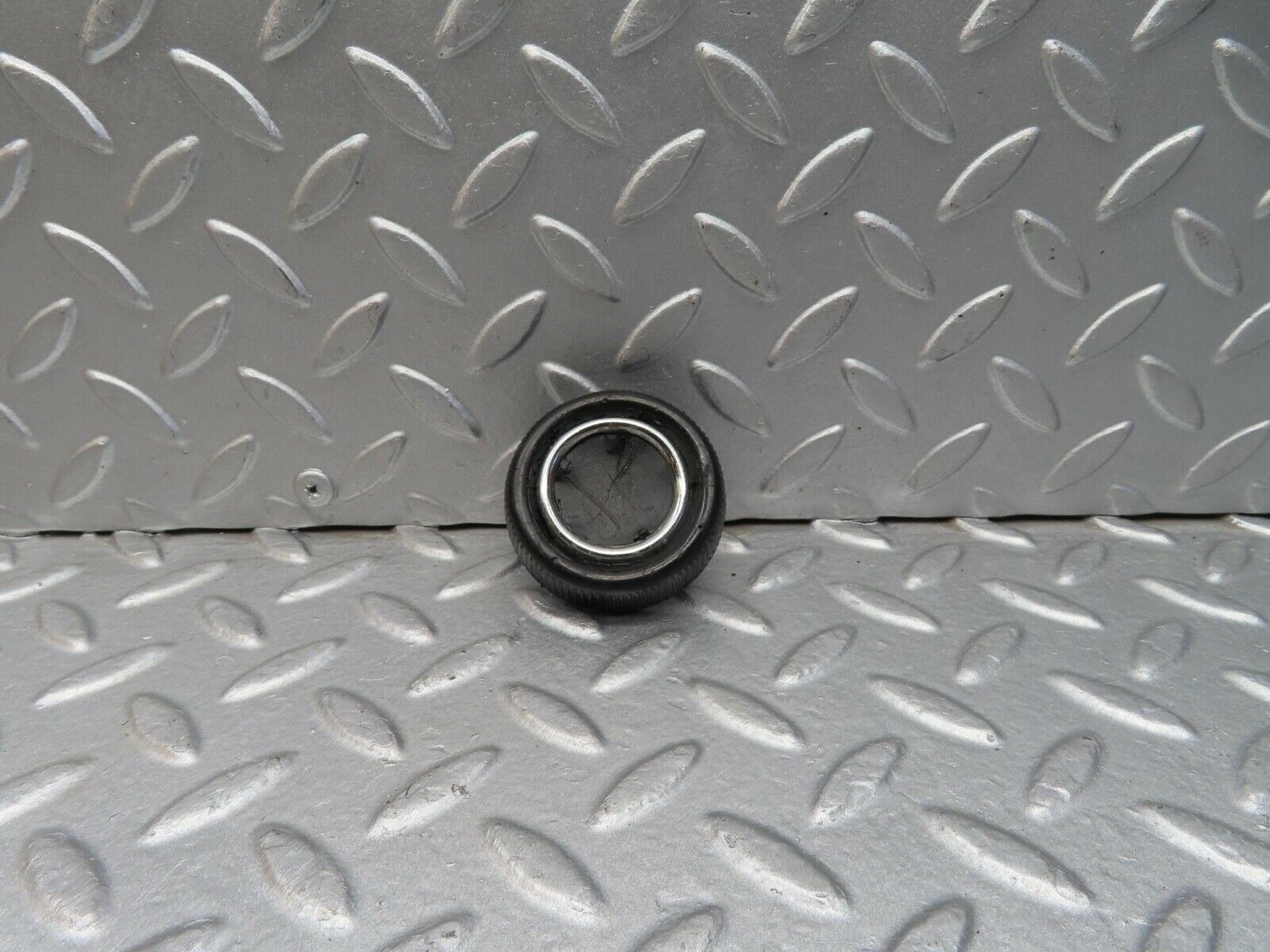 12906 Mercedes-Benz W111 220SE Vent Window Regulator Knob