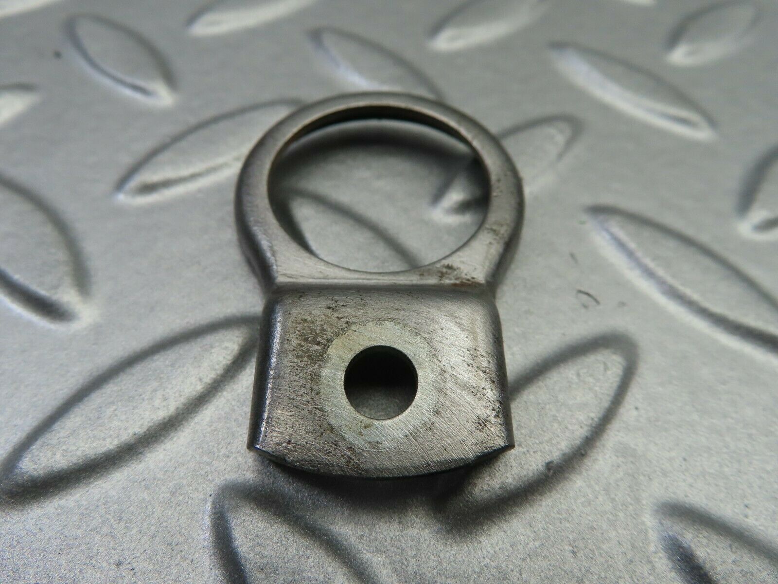 7092 Mercedes-Benz C107 350SLC Coupe Fuel Injector Bracket