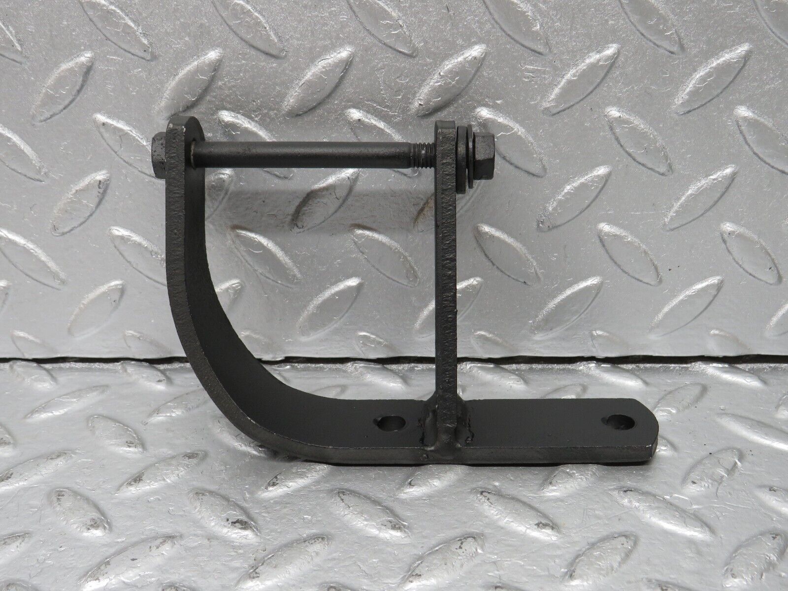 40442 Mercedes-Benz W110 230 Mount Support Bracket