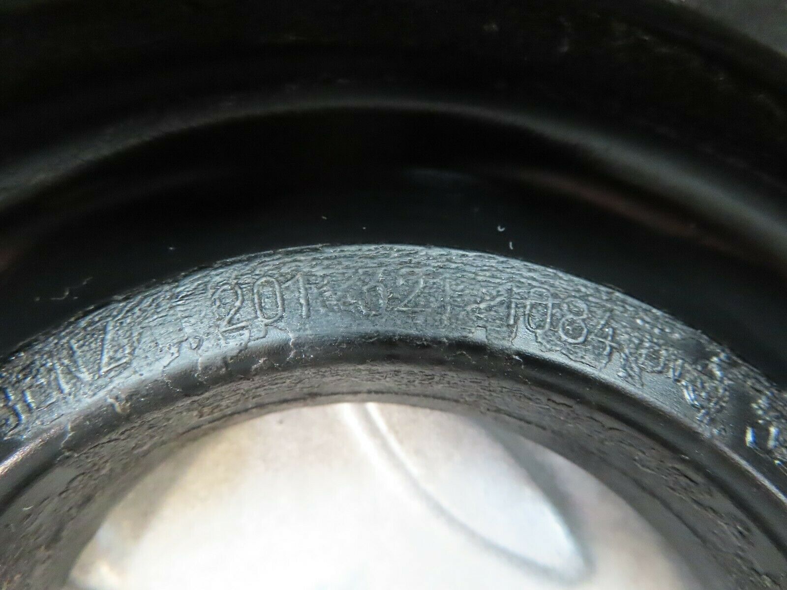 5551 Mercedes-Benz W124 230E Spring Mounting 2013211084