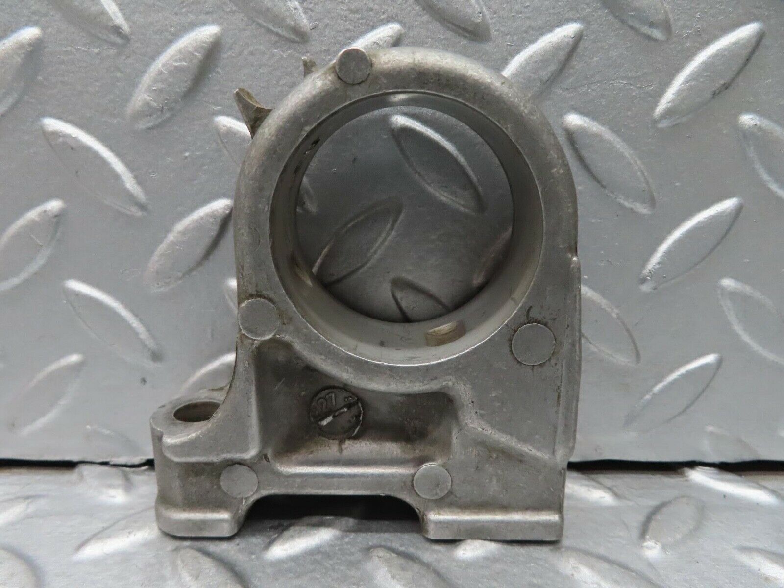 16718 Mercedes-Benz C107 380SLC Camshaft Tower Bearing 1160514612