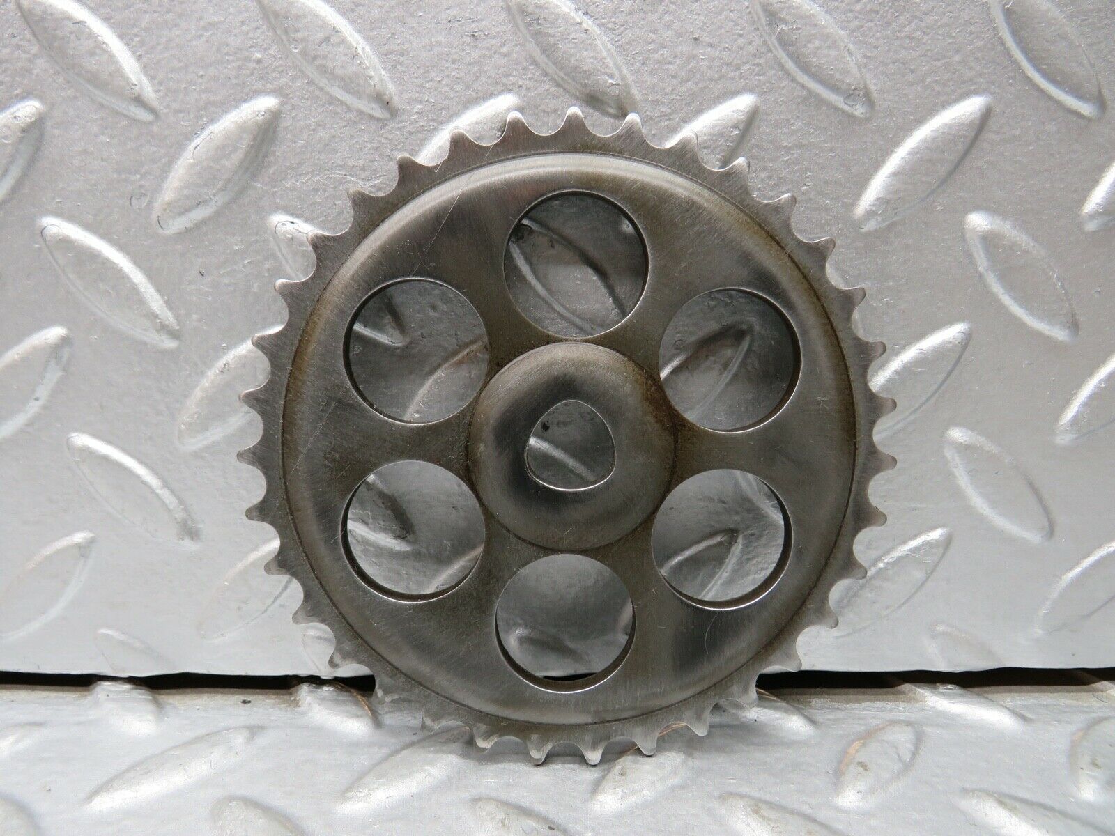 21728 Mercedes-Benz W126 300SE Oil Pump Gear Sprocket