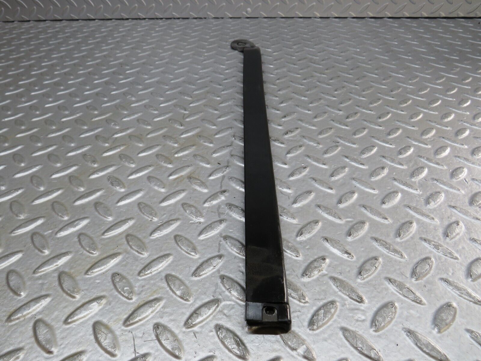 37096 Mercedes-Benz C126 420SEC Coupe Seat Belt Runner Right Side