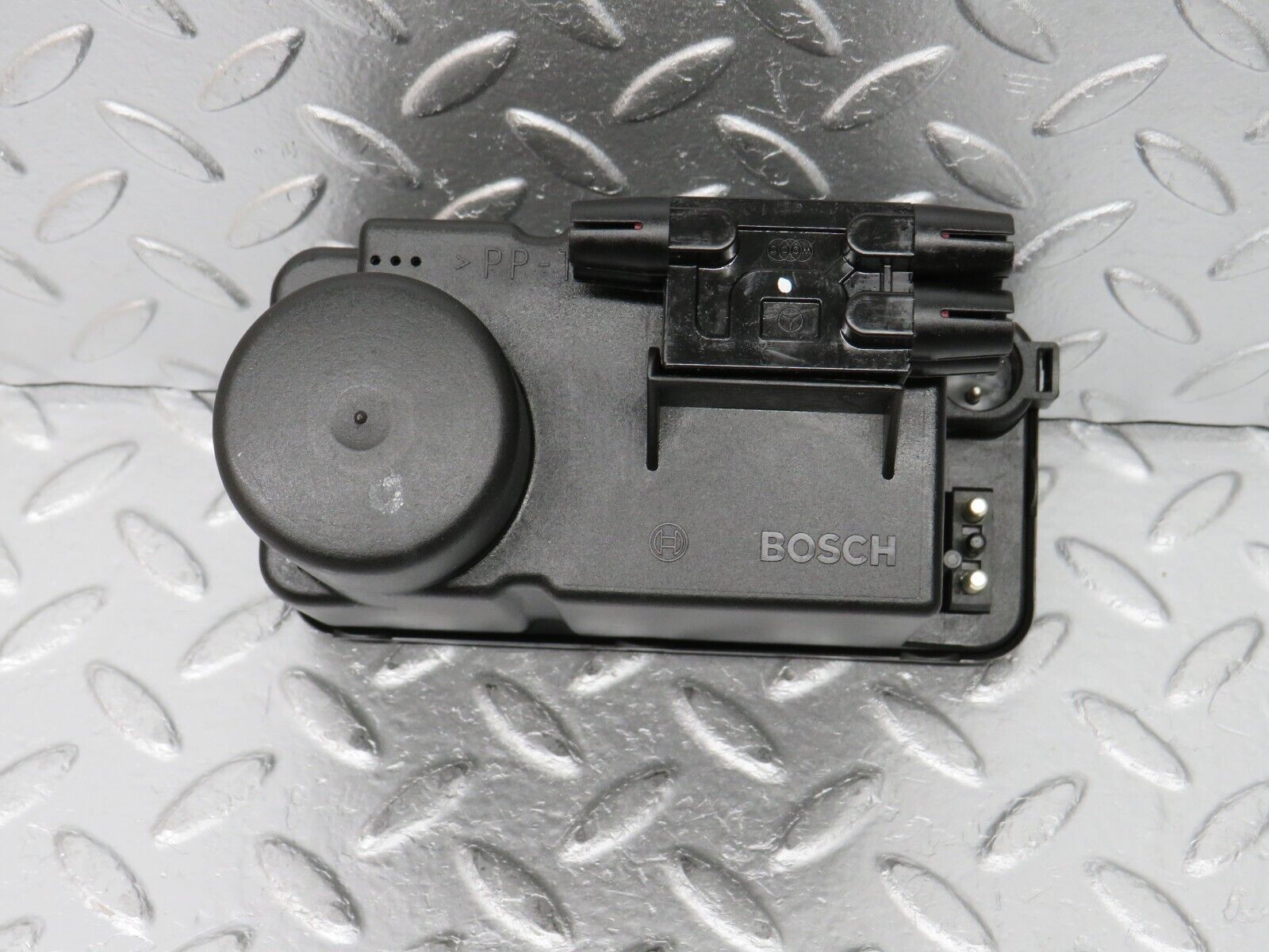 31330 Mercedes-Benz S124 220TE Wagon Central Locking Pump 1248000948