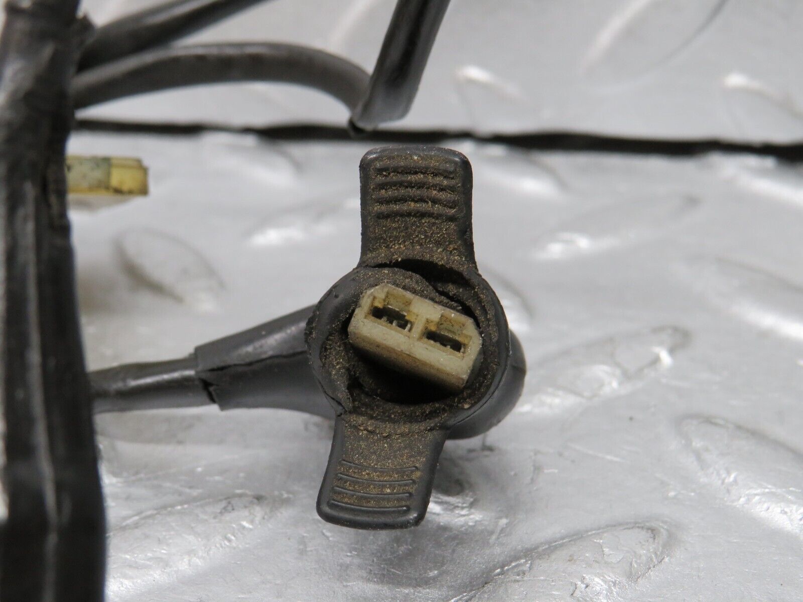 37576 Mercedes-Benz W109 300SEL ECU Wire Harness 0005451945