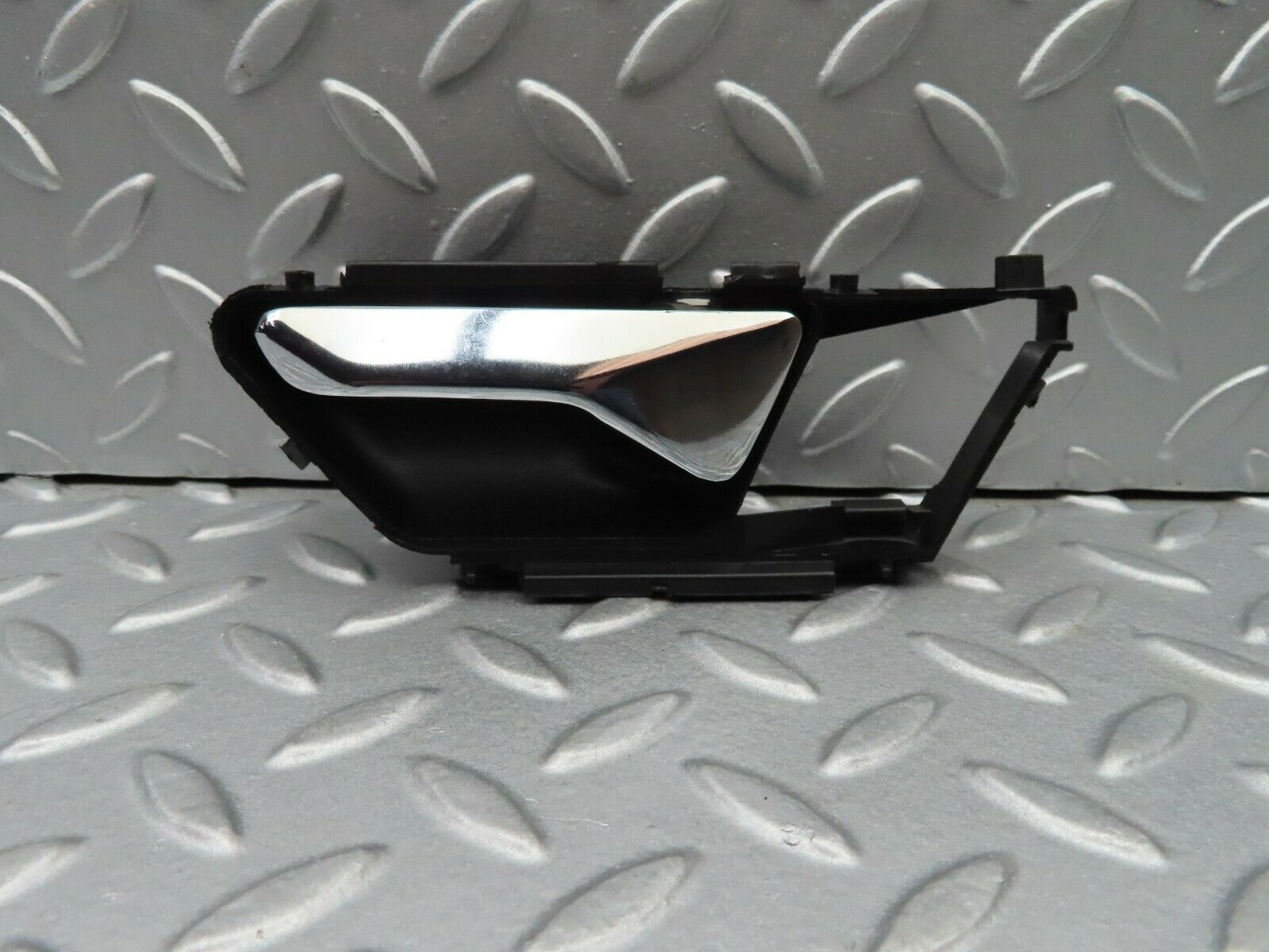 5259 Mercedes-Benz W124 230E Rear Left Interior Door Handle 1247600161