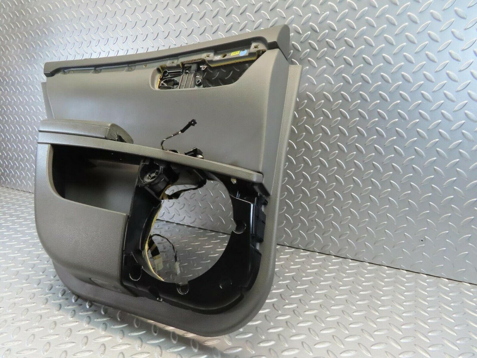 11170 Mercedes-Benz W221 S320 Rear Left Door Card