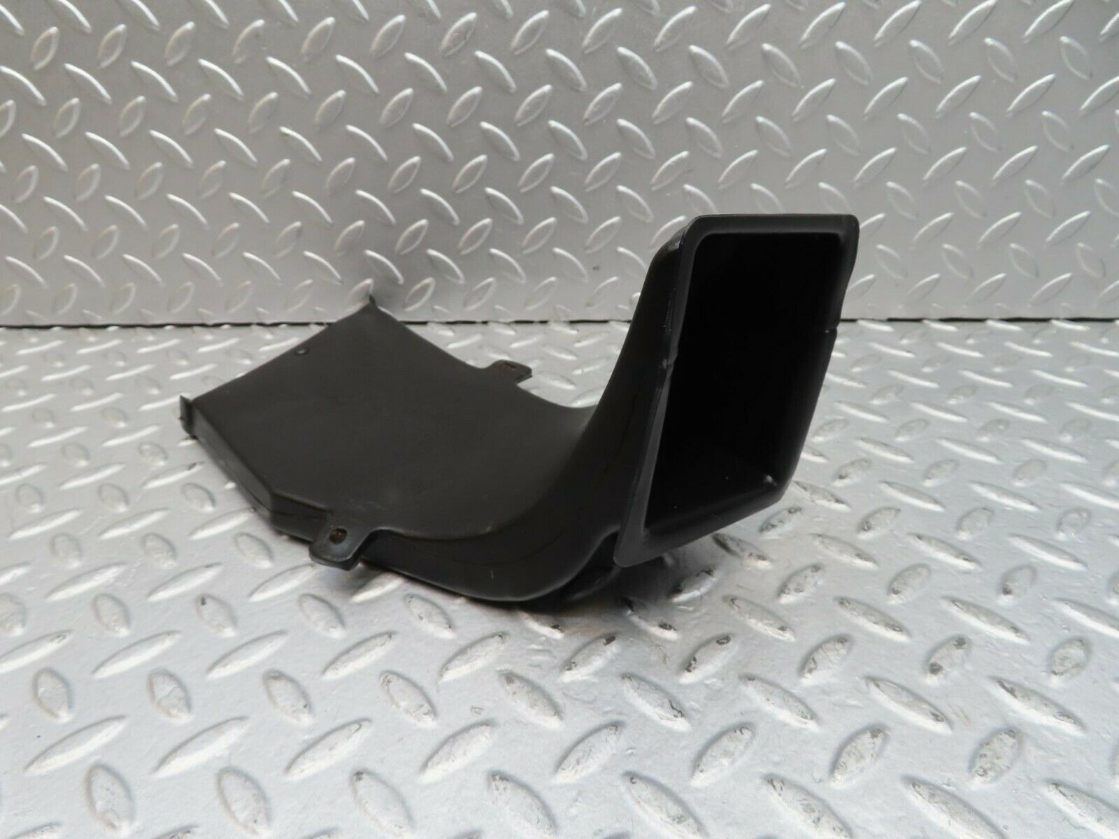 16593 Mercedes-Benz C107 380SLC Floor Ventilation Duct Left 1078310146