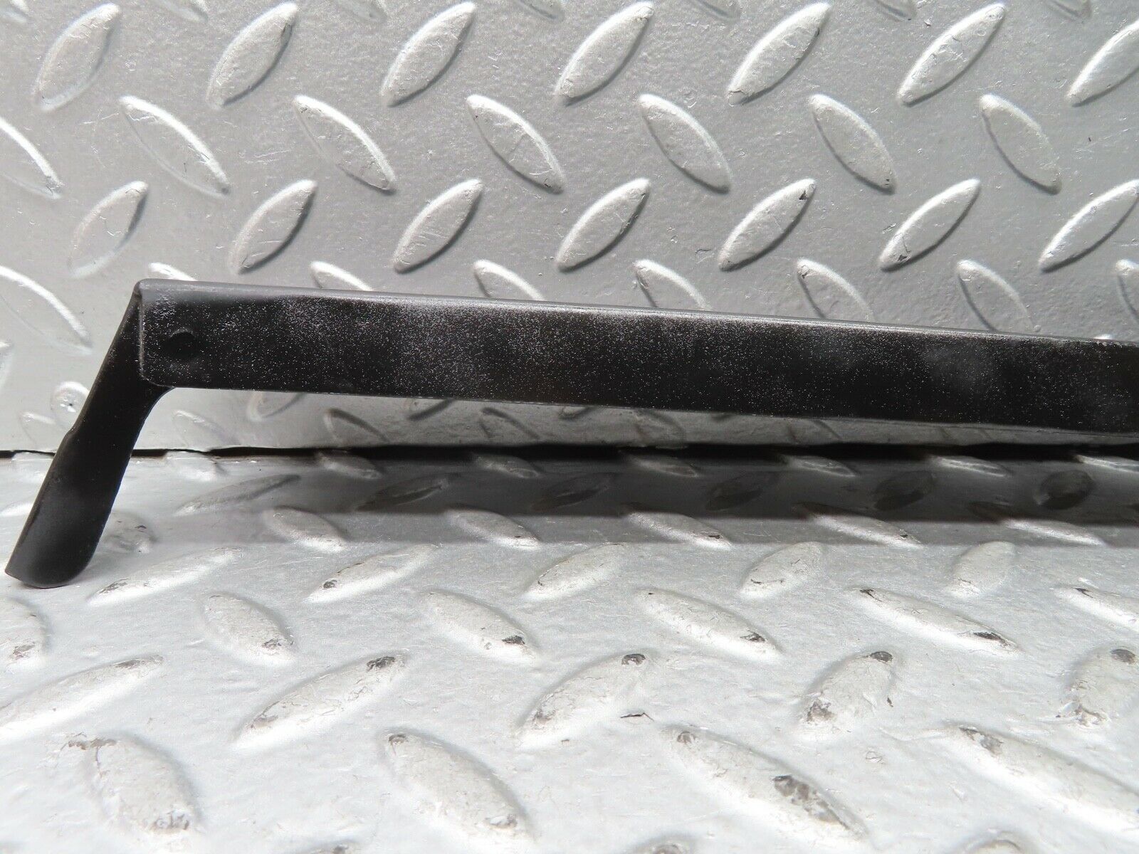 21681 Mercedes-Benz W126 300SE Right Headlight Lower Trim