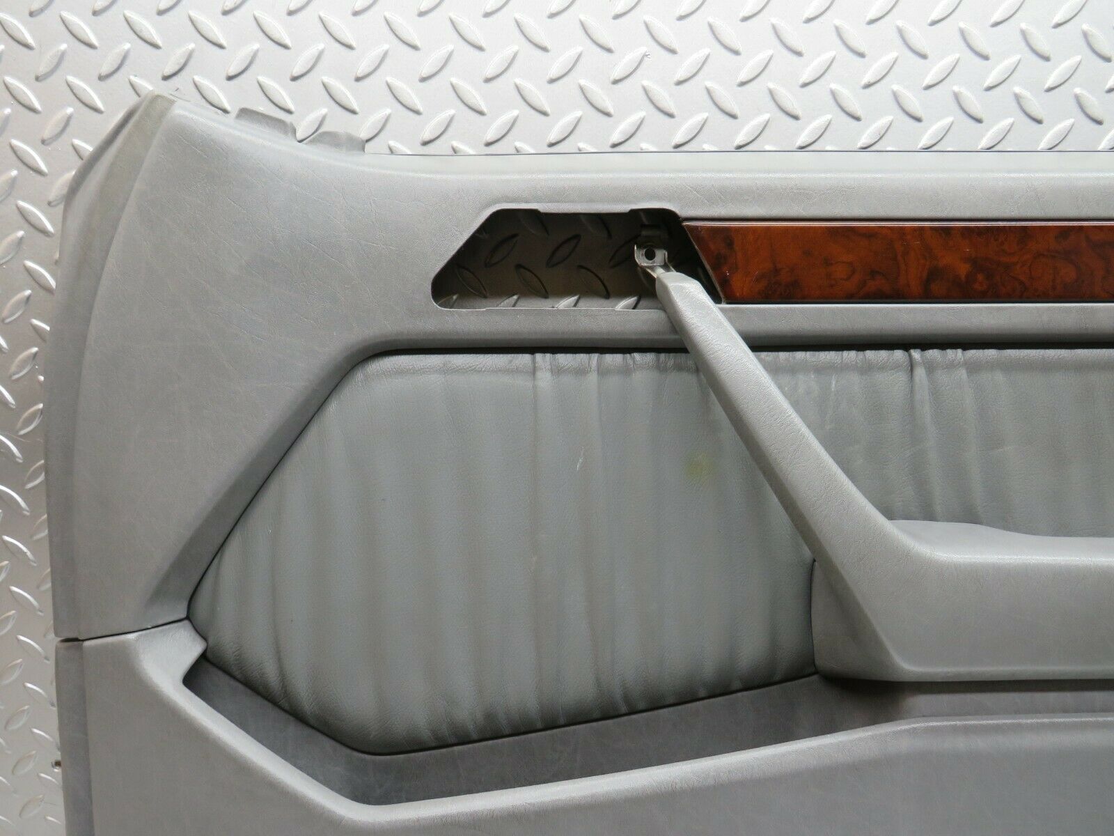 22366 Mercedes-Benz C124 E220 Coupe Right Door Card Grey