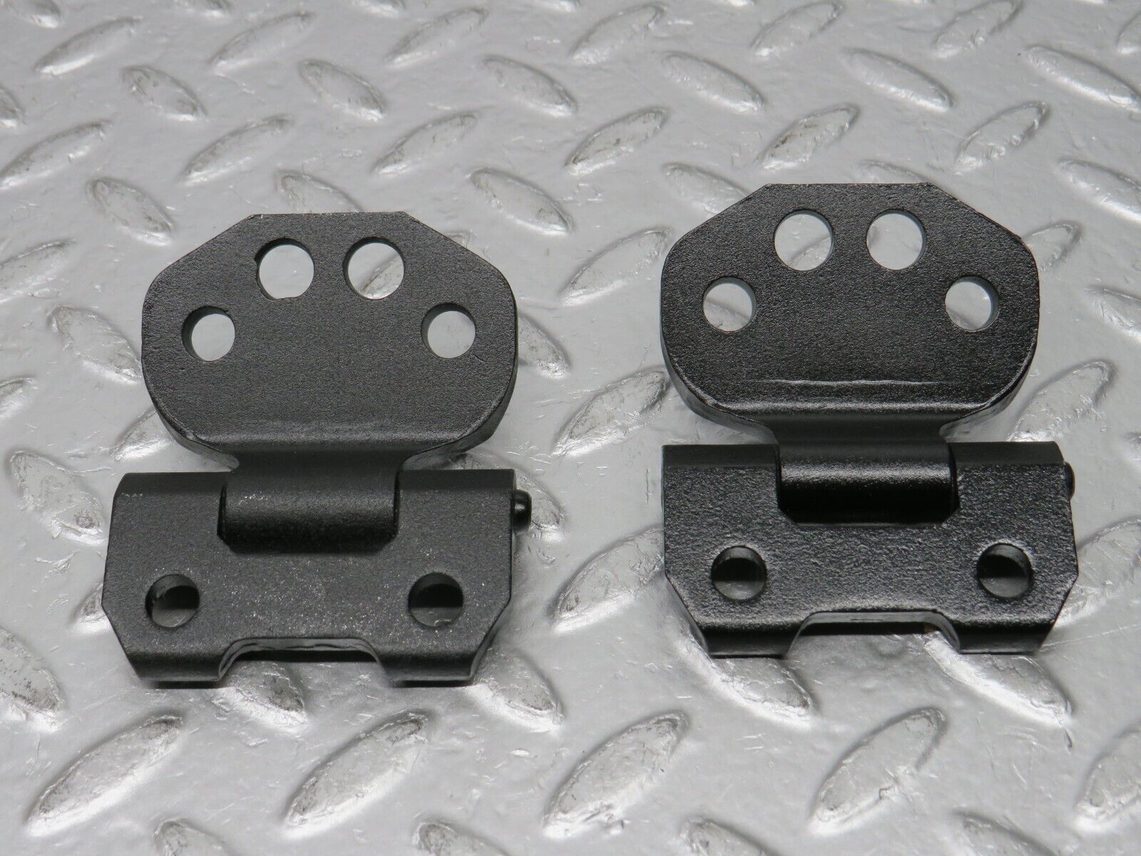 32557 Mercedes-Benz S124 300TE Wagon Door Hinge Right Side