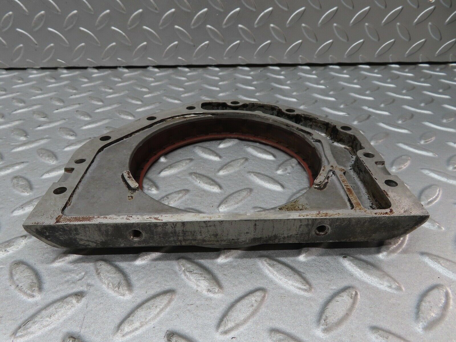 17732 Mercedes-Benz W116 450SEL Crankshaft Rear Sealing Cover 1160110608