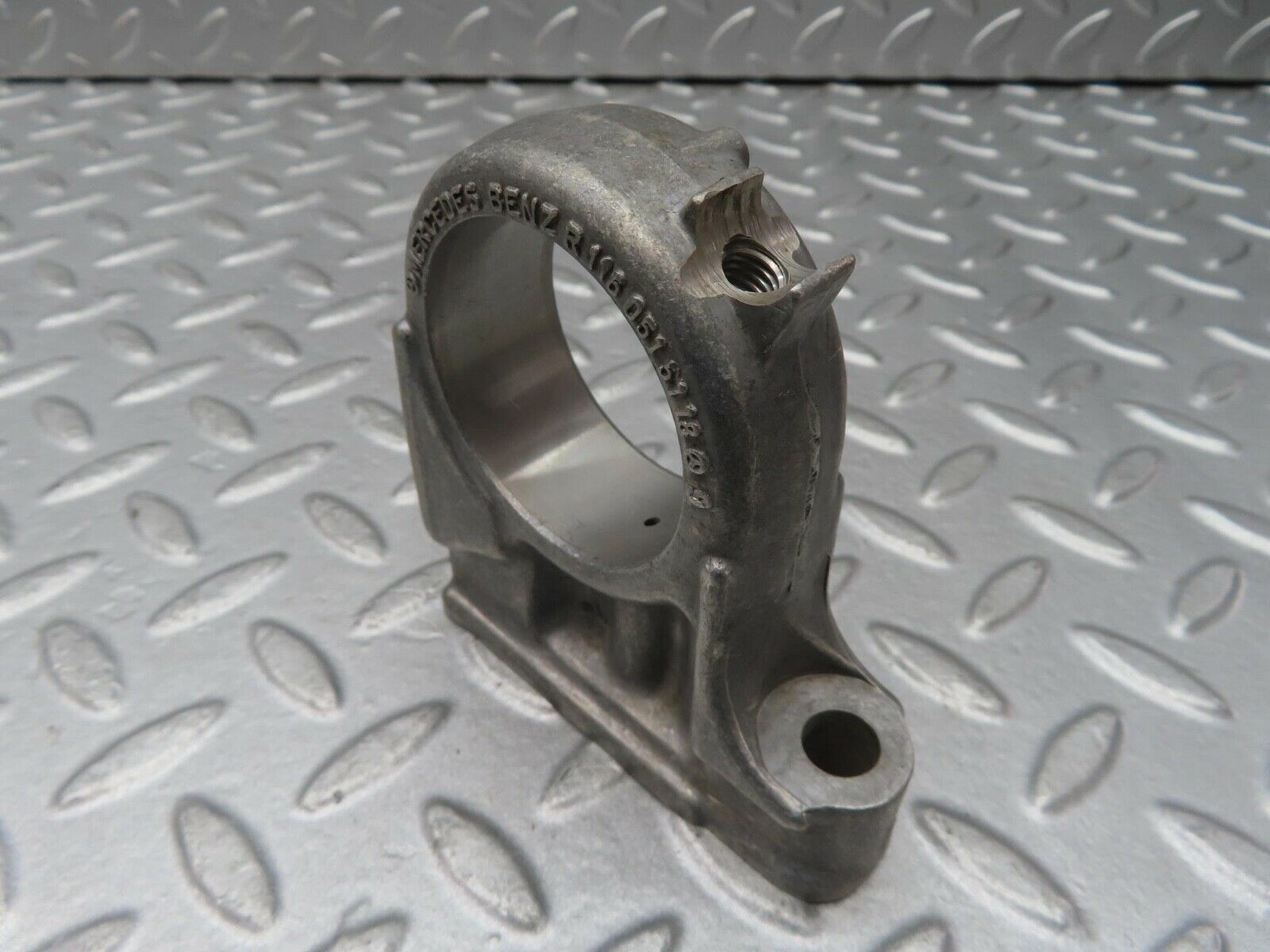 16716 Mercedes-Benz C107 380SLC Camshaft Tower Bearing 1160515118