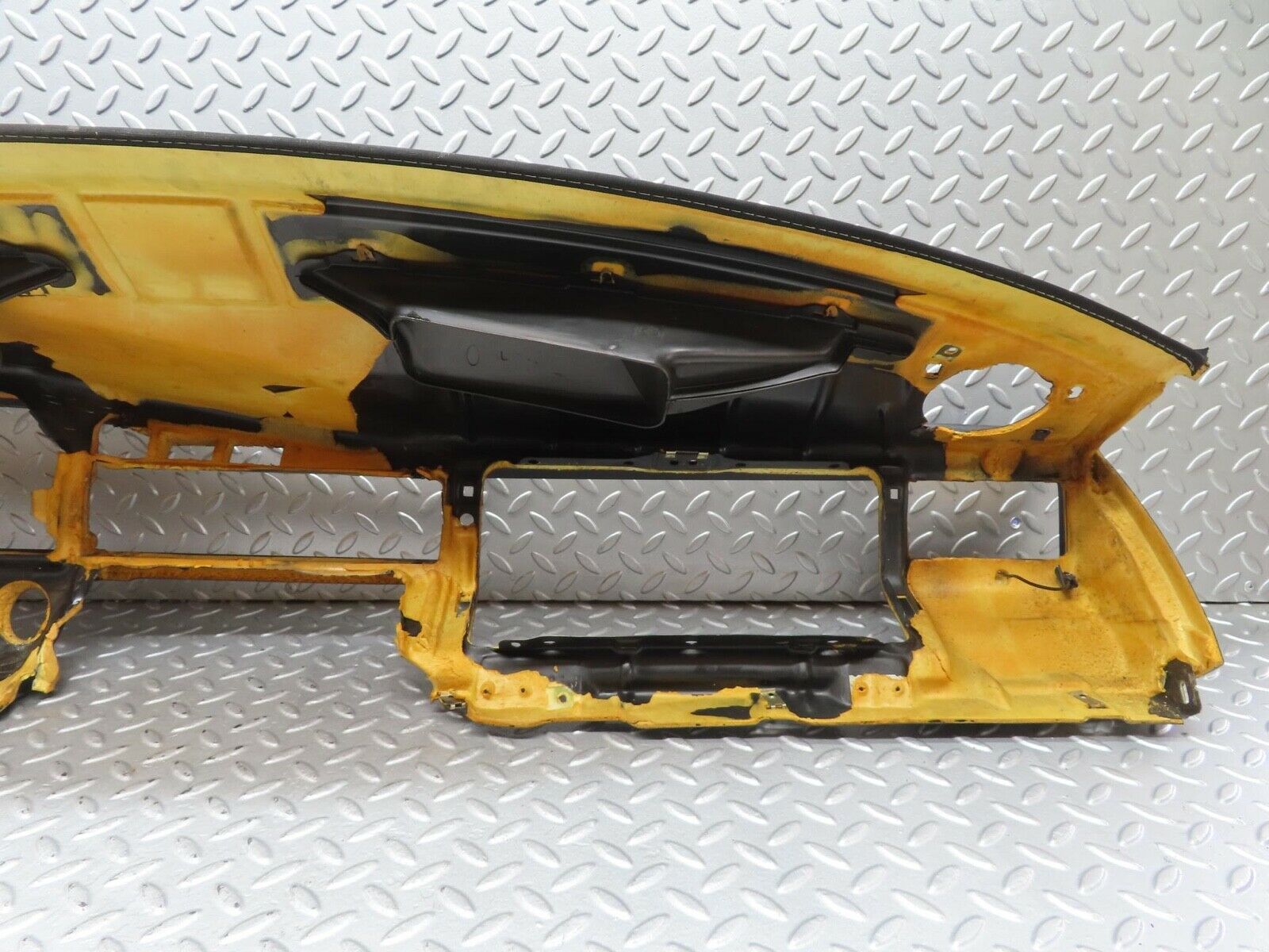 14570 Mercedes-Benz W201 190E Dashboard Black