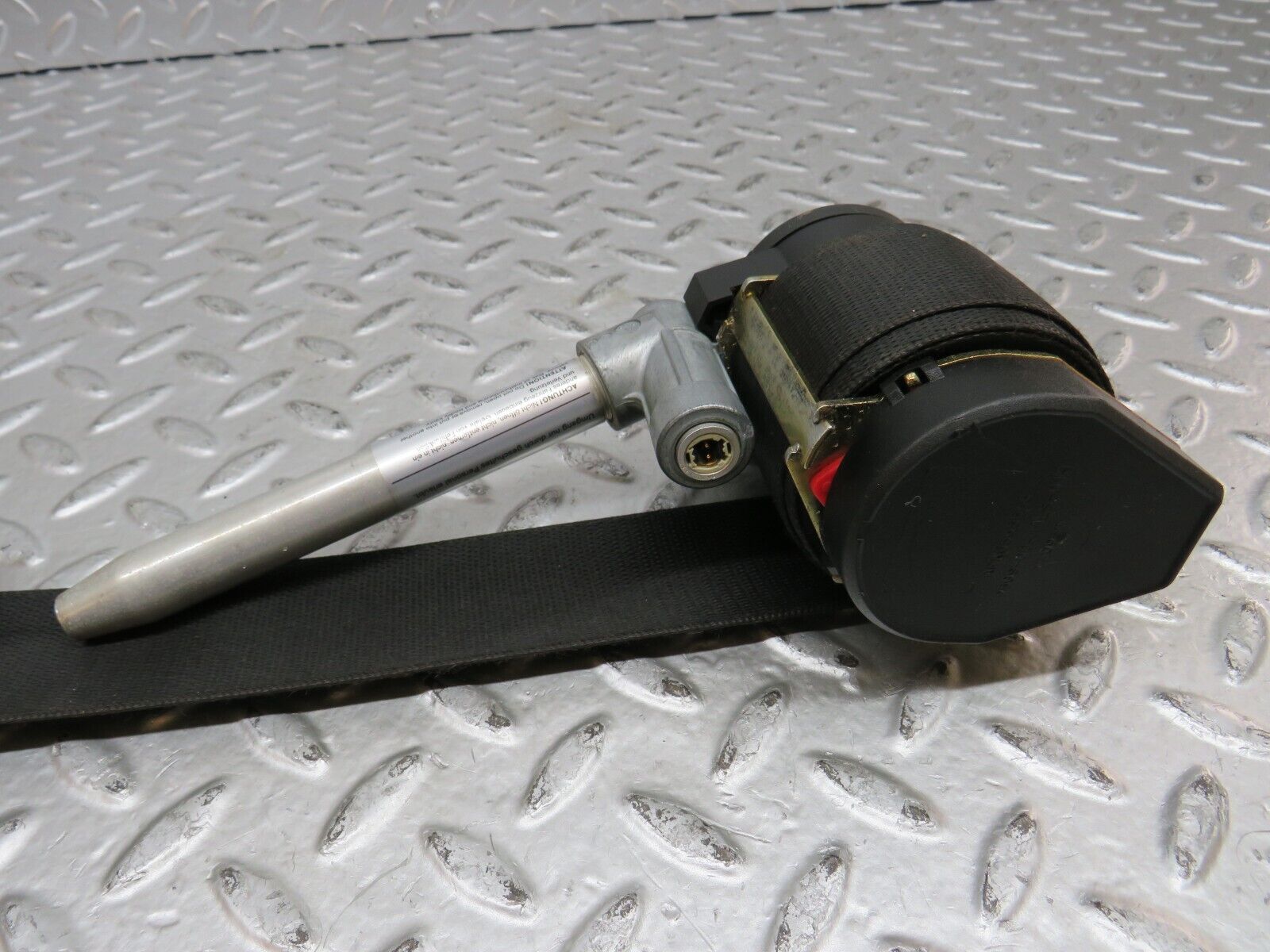 27819 Mercedes-Benz S124 300TE Wagon Seat Belt Front Left