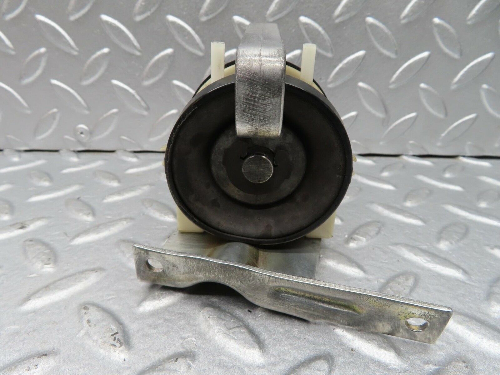 14156 Mercedes-Benz C107 280SLC Air Vent Door Opener Vacuum Actuator