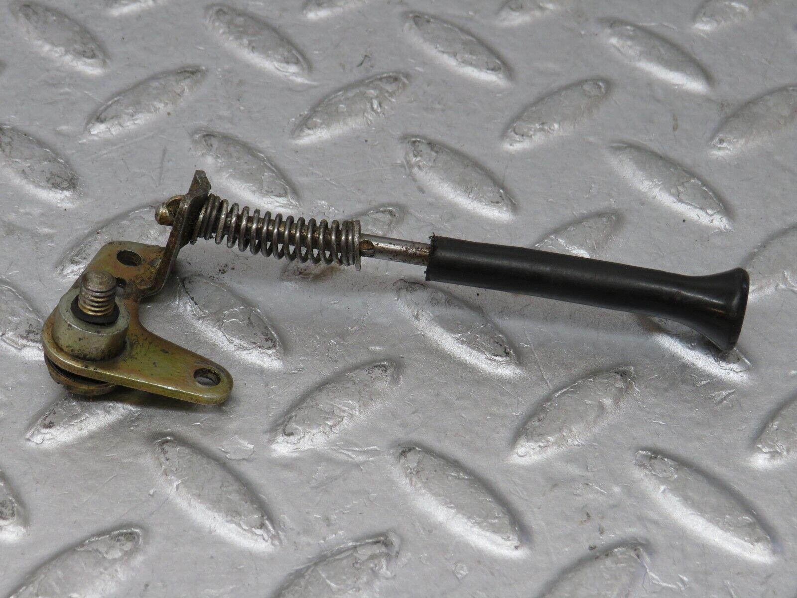 35749 Mercedes-Benz W108 Rear Left Door Lock Knob