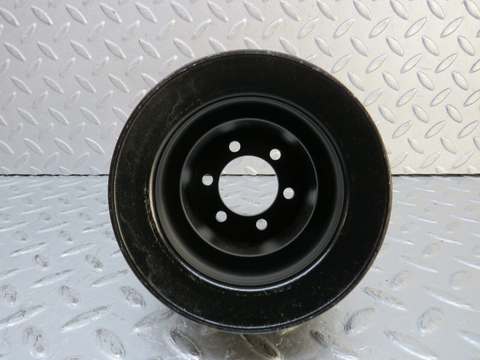 37653 Mercedes-Benz W109 300SEL Crankshaft Pulley