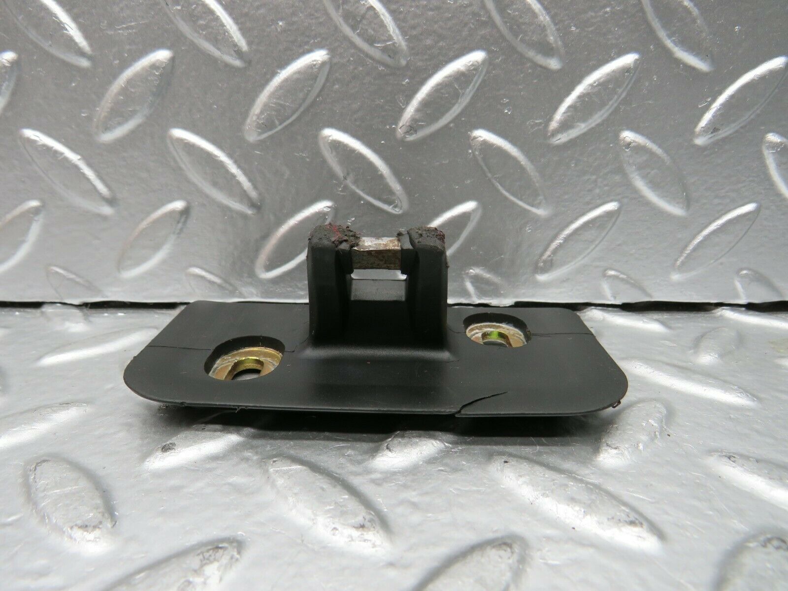 22581 Mercedes-Benz C124 E220 Coupe Trunk Lock Latch